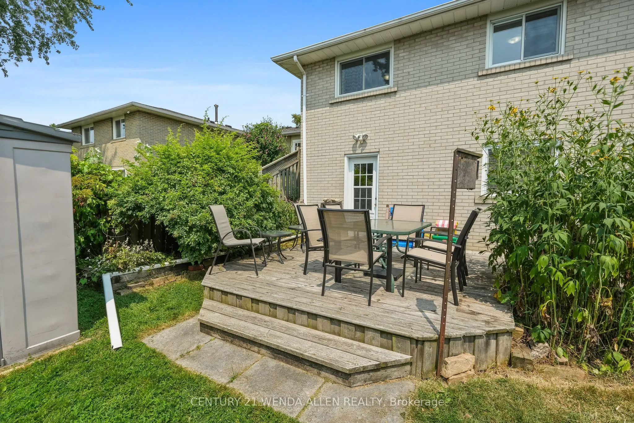 63 HARLAND Crescent