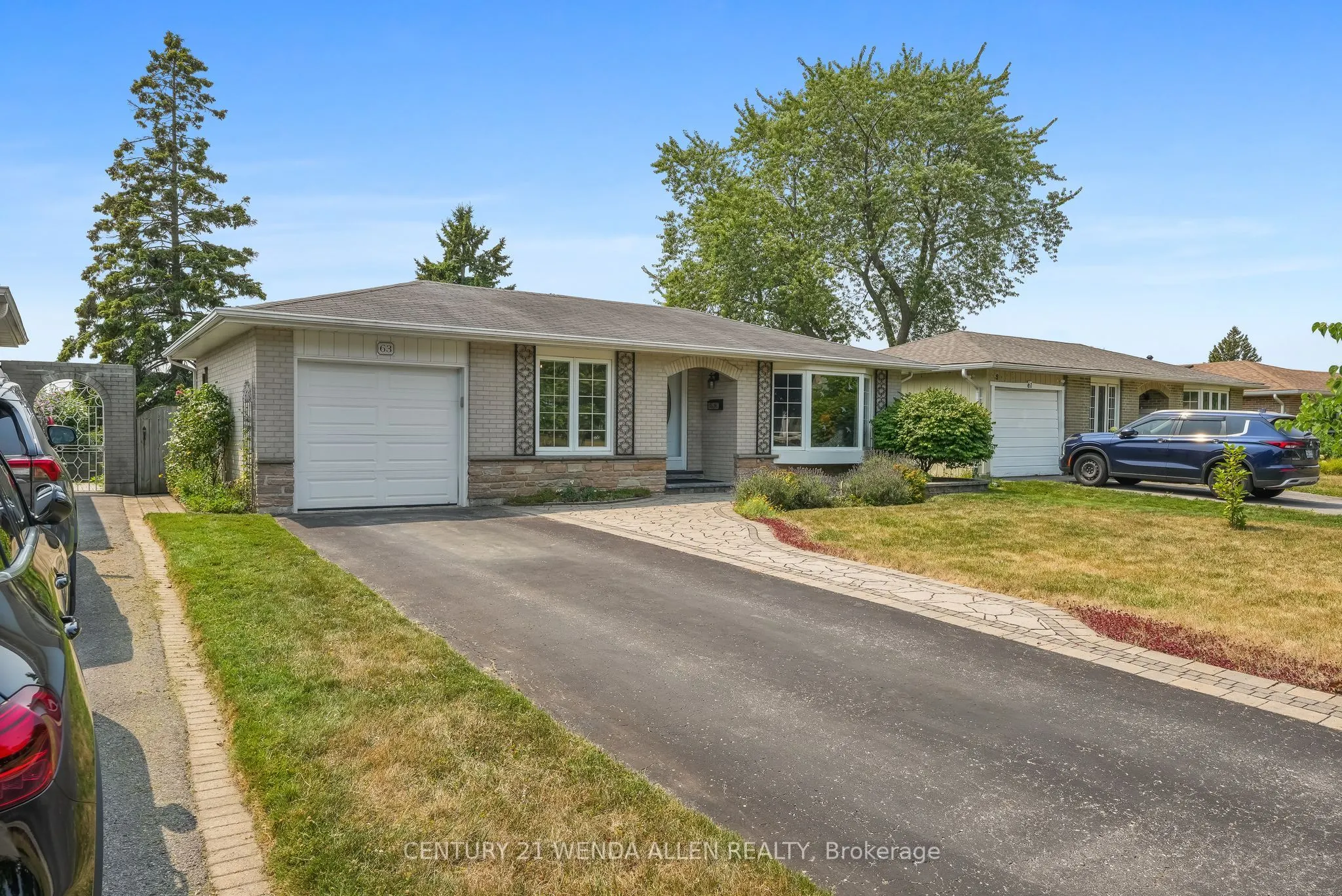 63 HARLAND Crescent