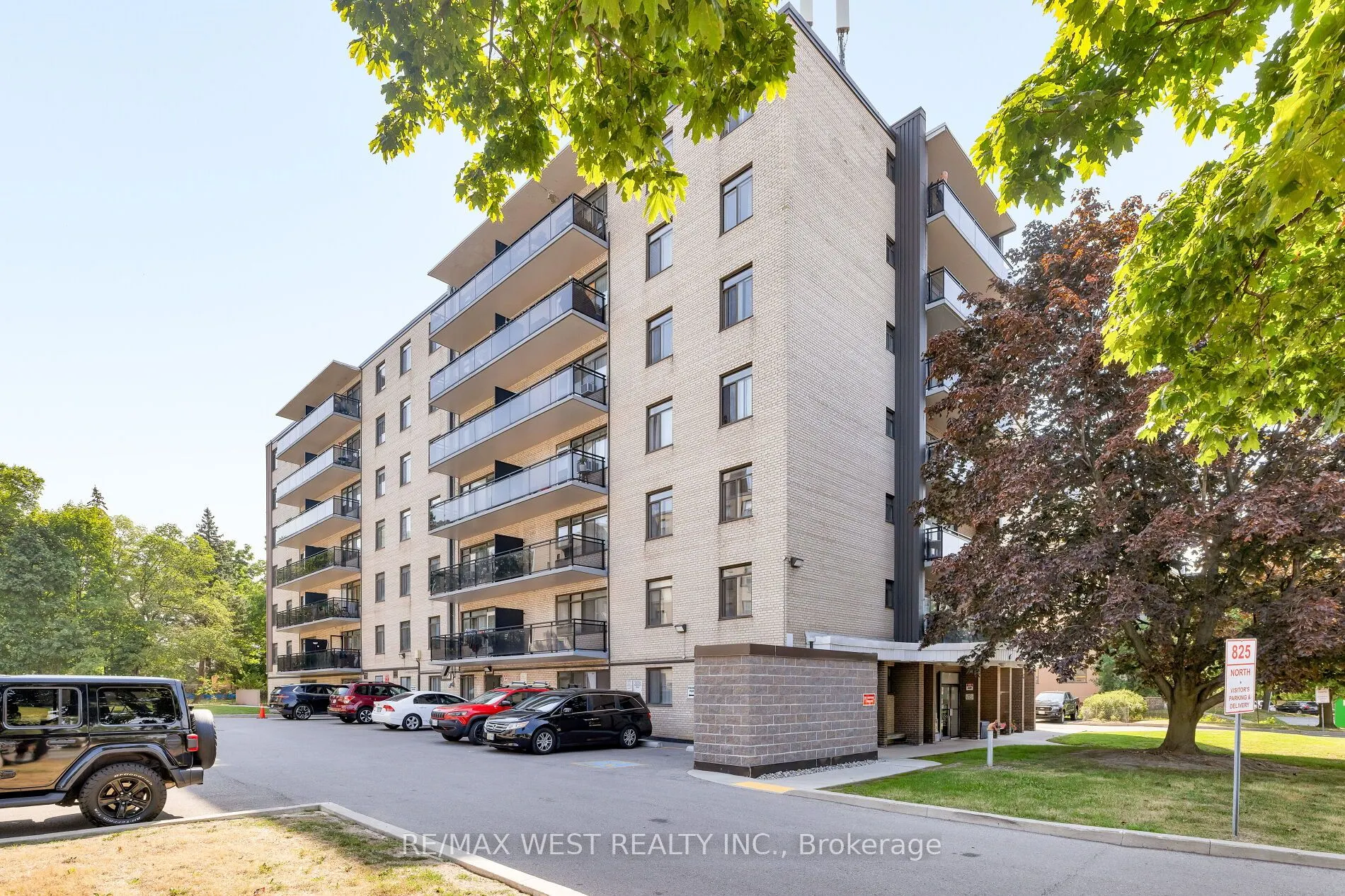 825 Kennedy Road, #303