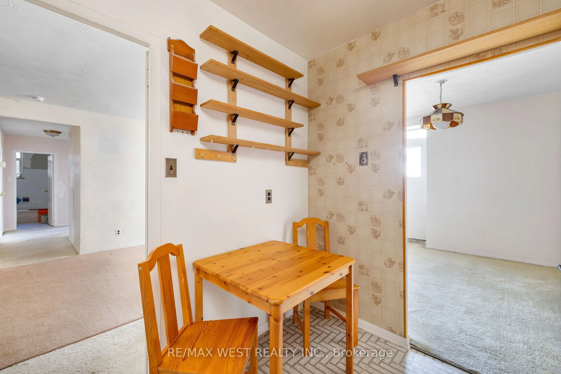 825 Kennedy Road, #303