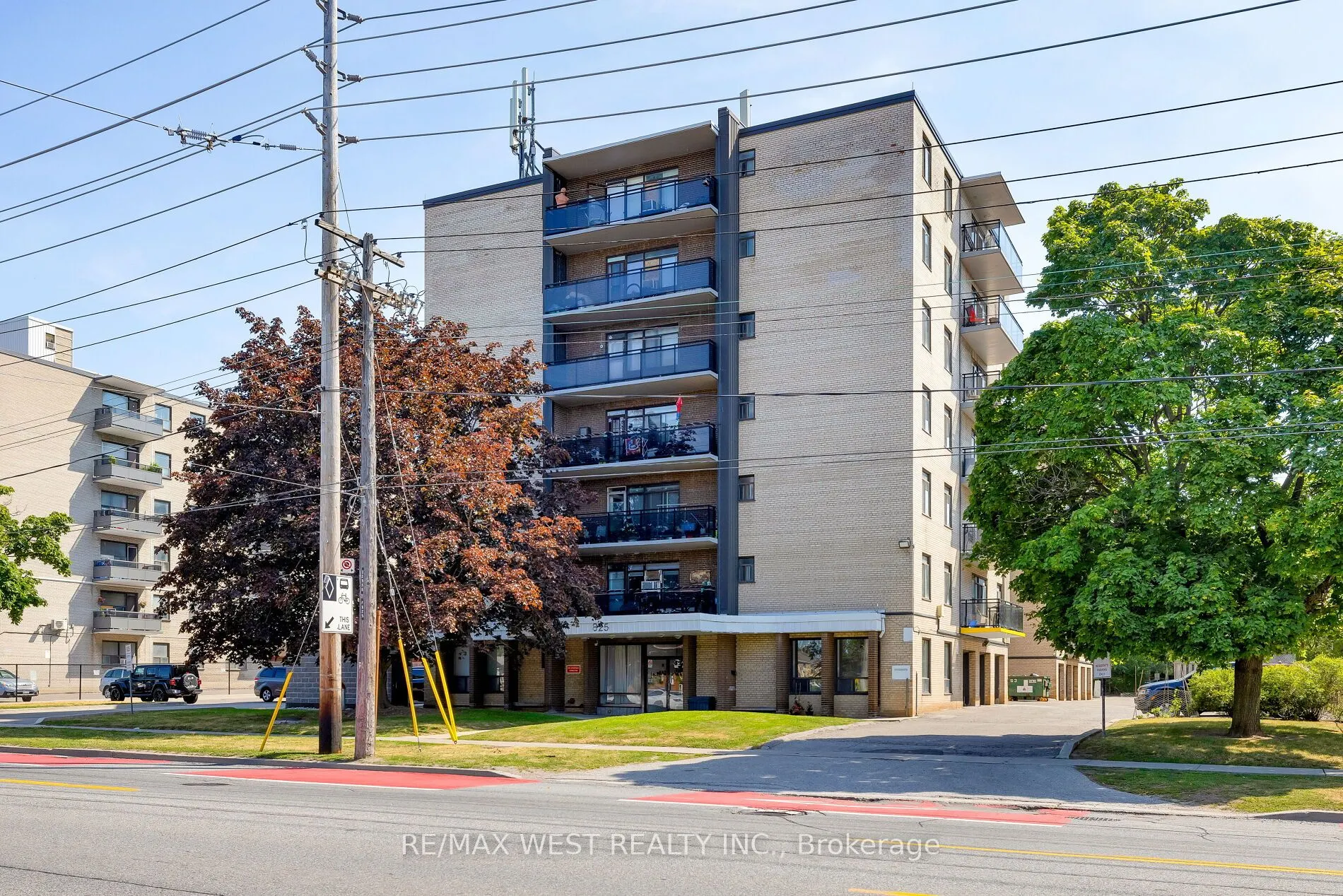 825 Kennedy Road, #303