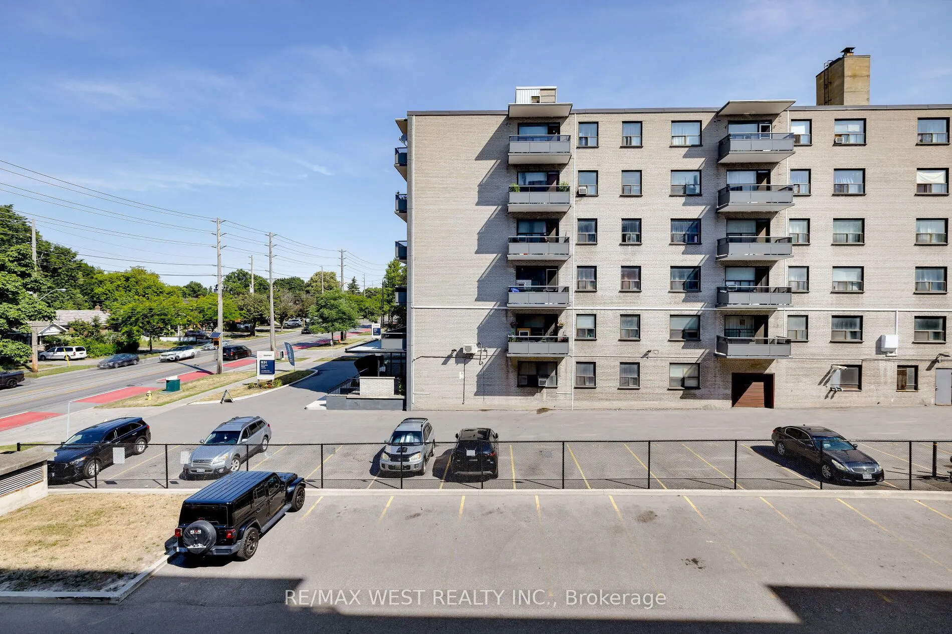 825 Kennedy Road, #303