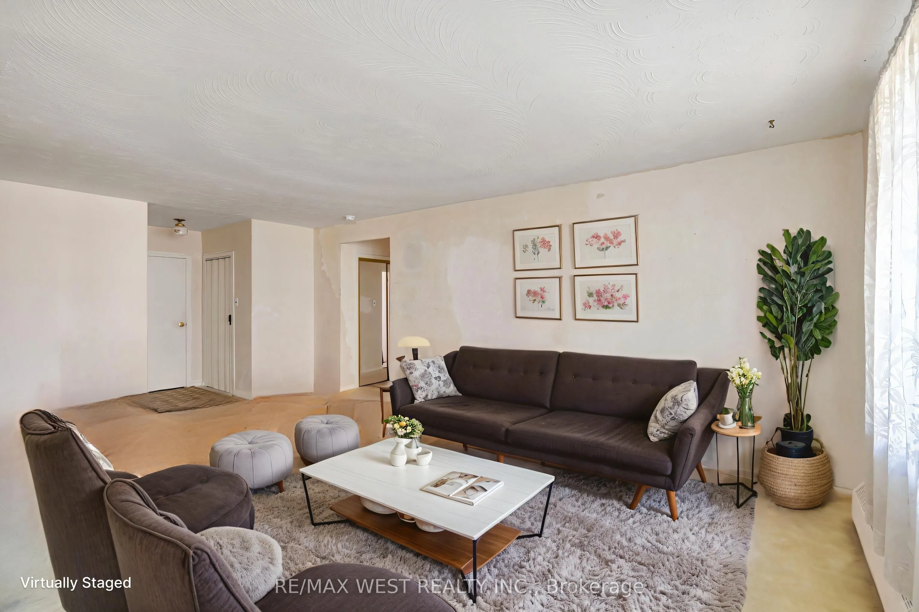 825 Kennedy Road, #303