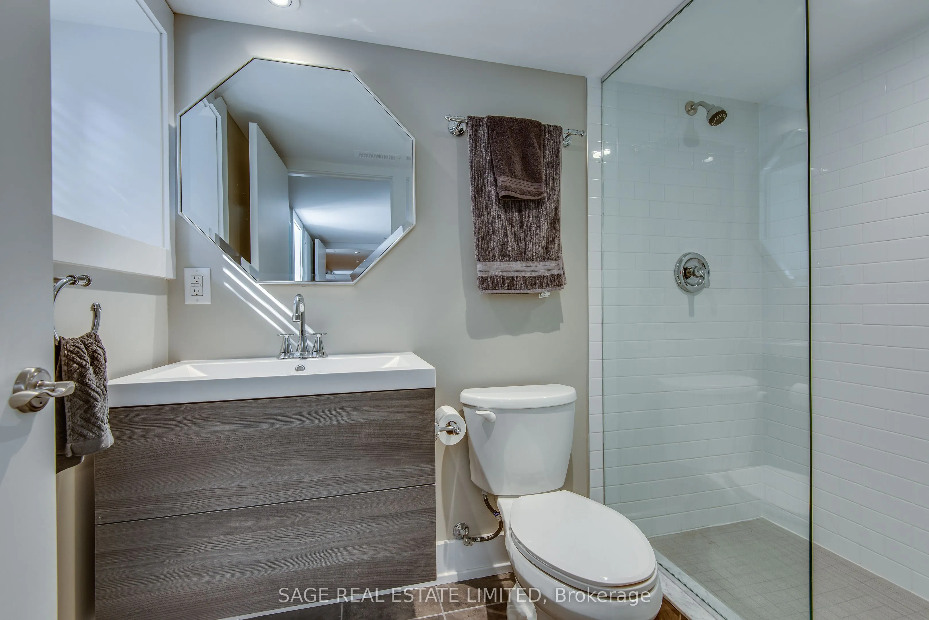 1 Prust Avenue