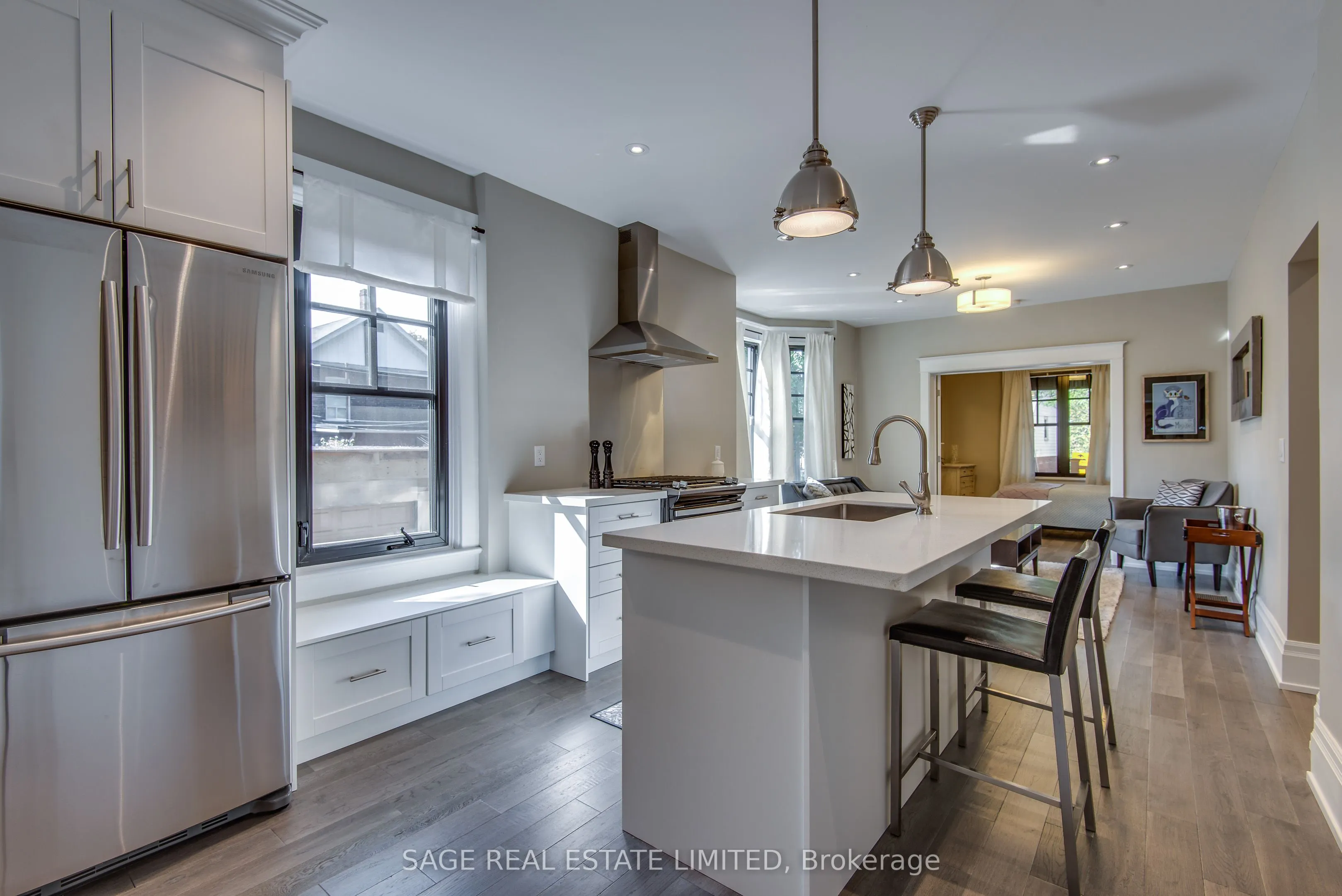 1 Prust Avenue