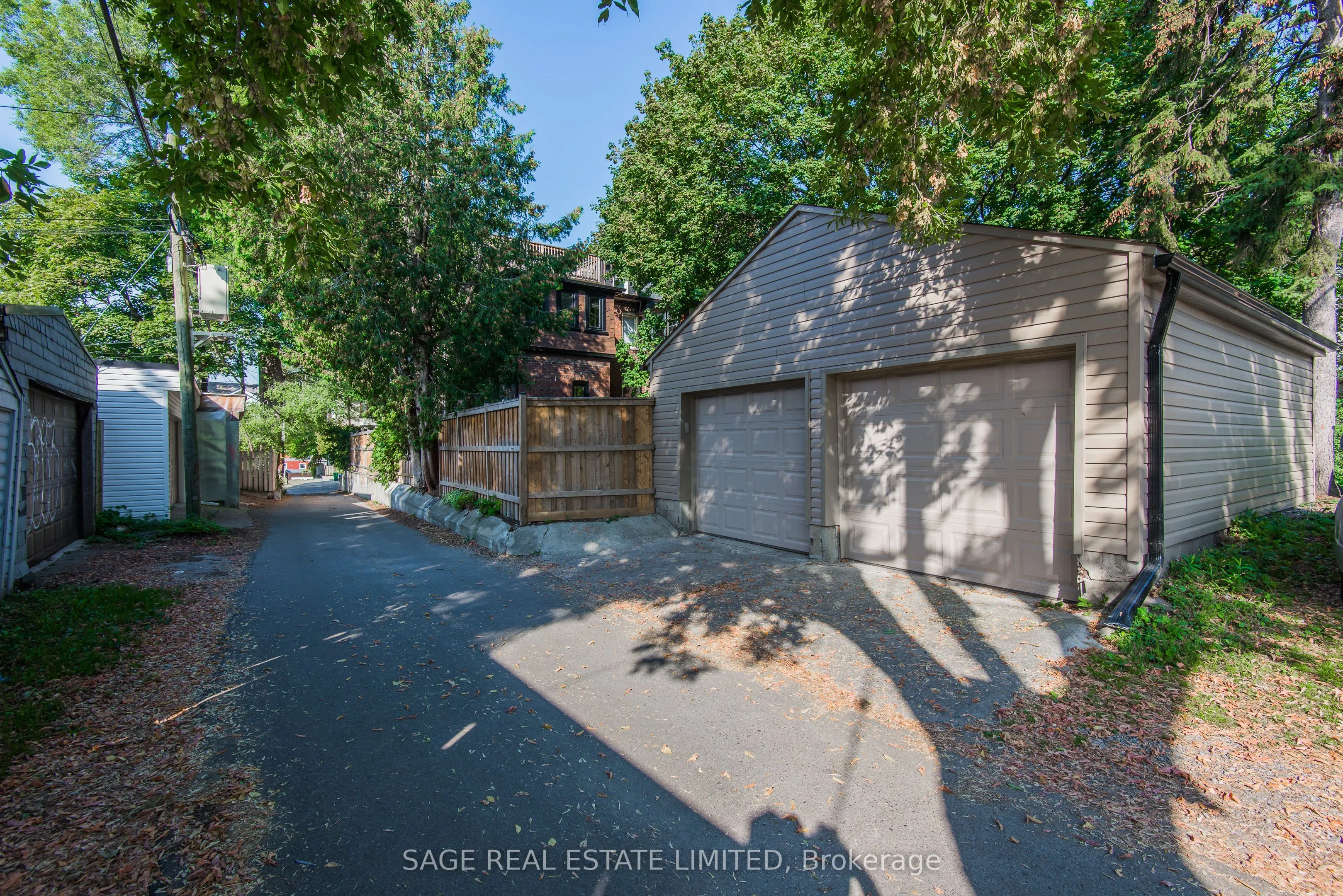 1 Prust Avenue