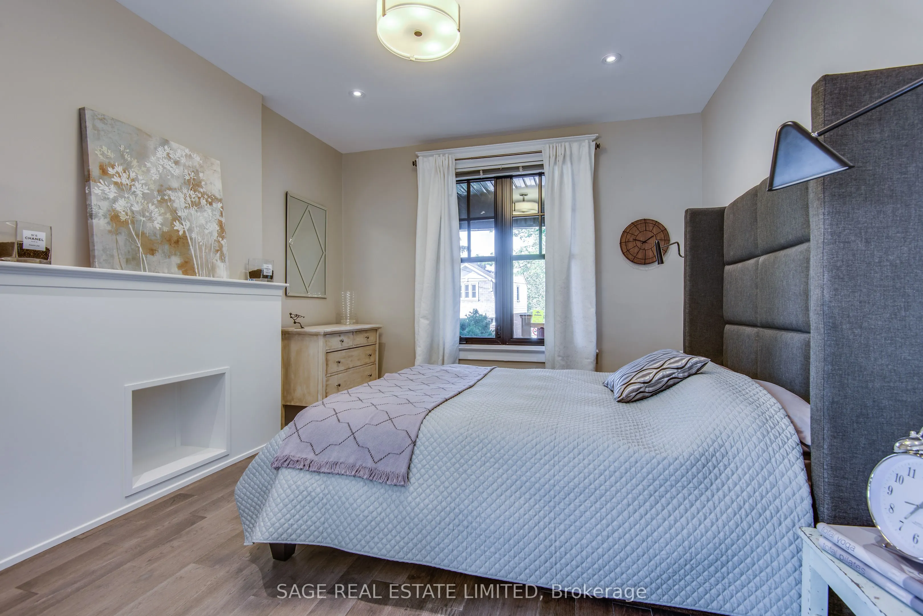 1 Prust Avenue