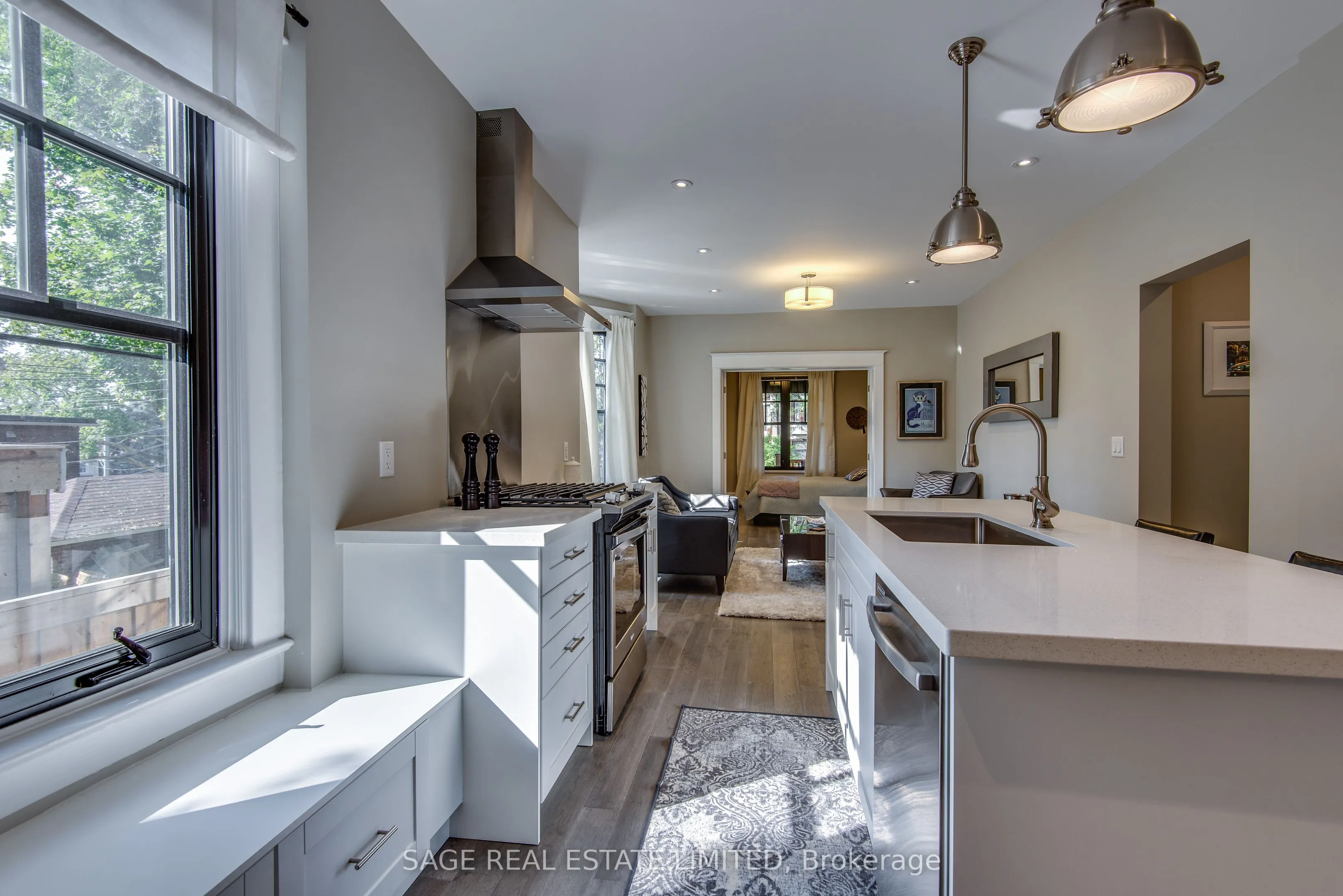 1 Prust Avenue