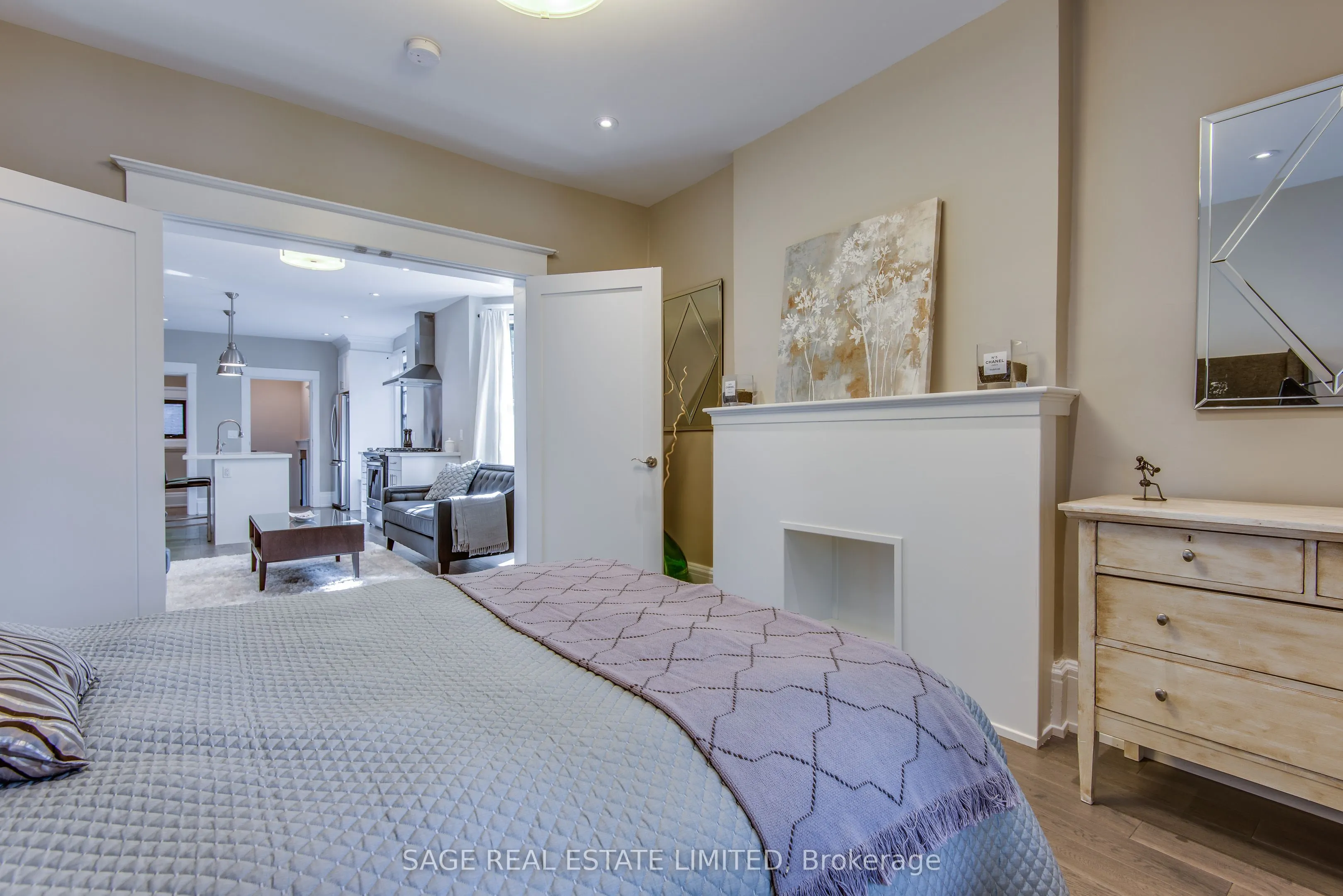 1 Prust Avenue