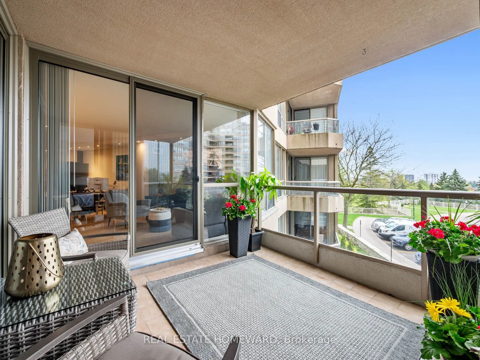 20 Guildwood Parkway, #311