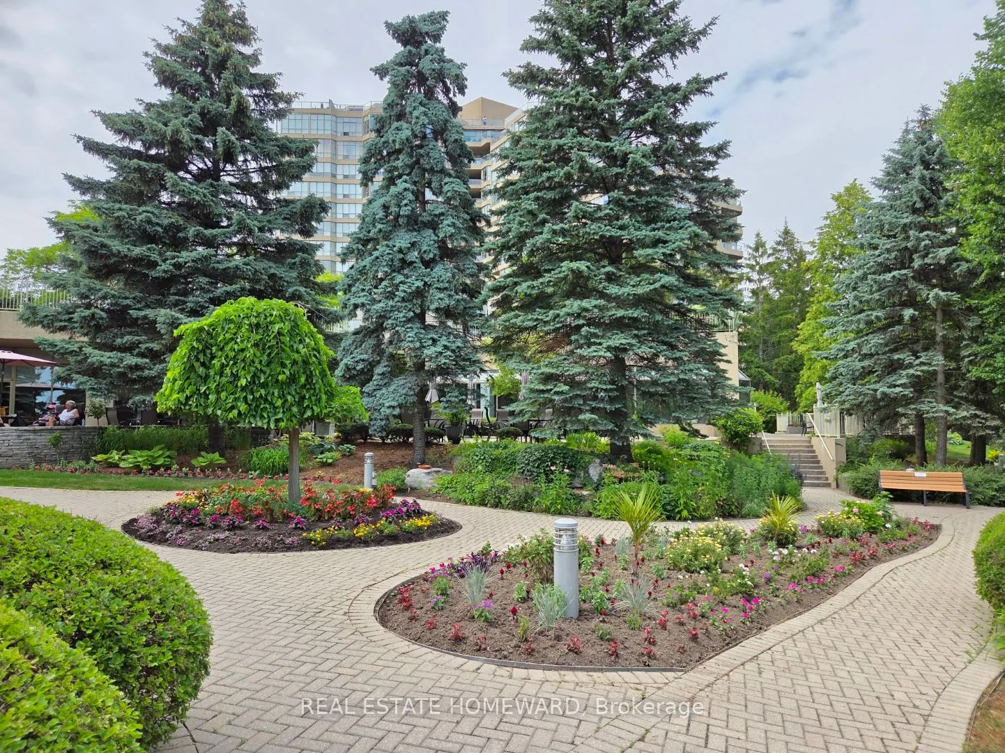20 Guildwood Parkway, #311