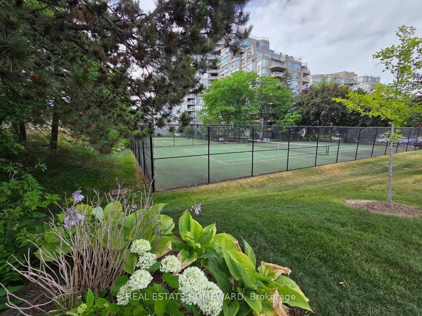 20 Guildwood Parkway, #311