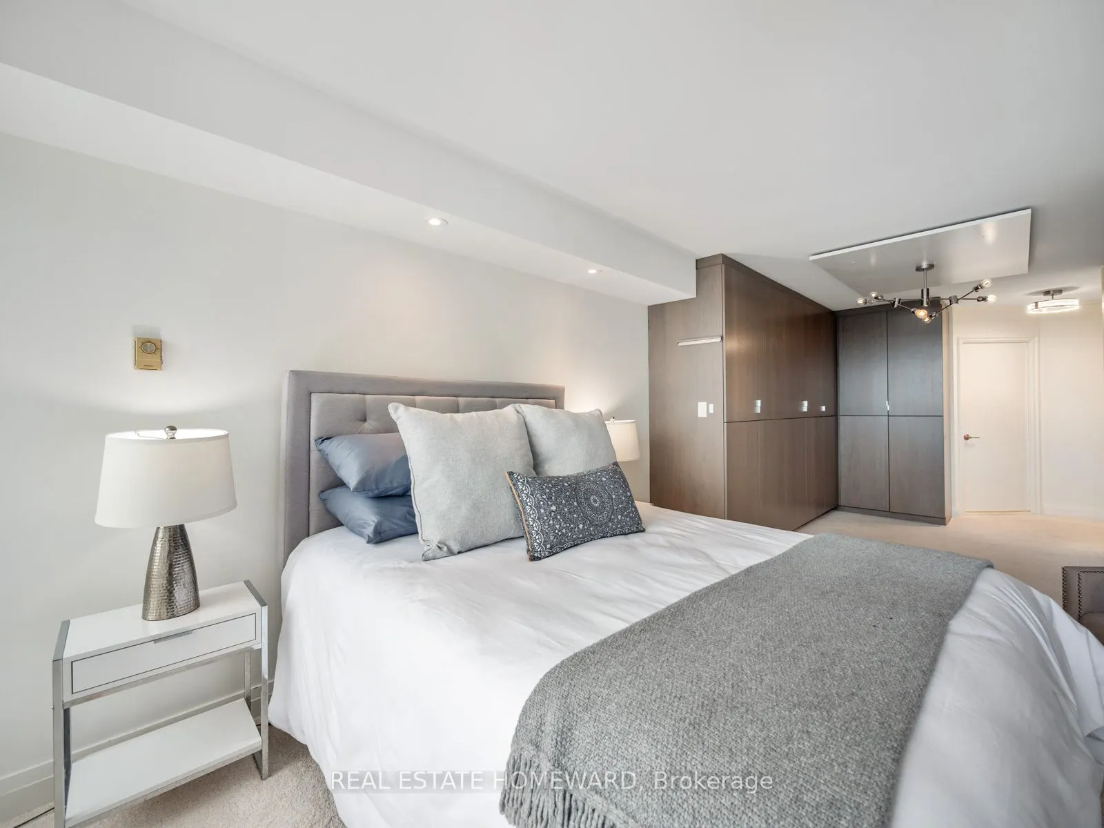 20 Guildwood Parkway, #311