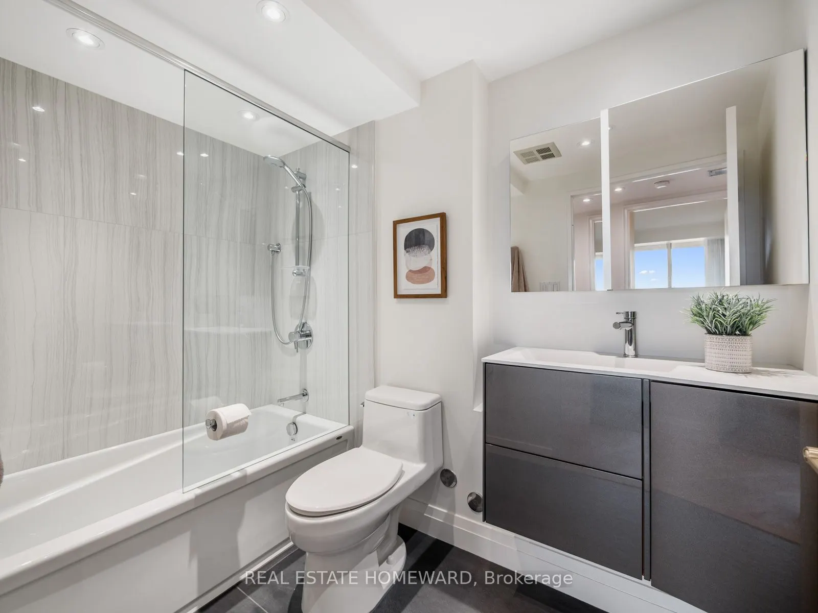 20 Guildwood Parkway, #311