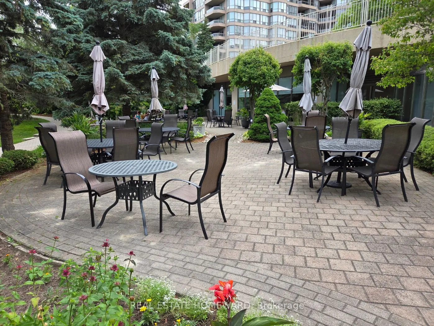 20 Guildwood Parkway, #311