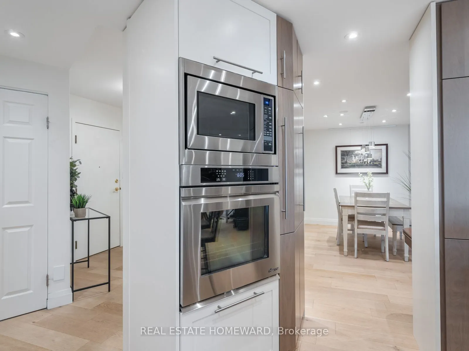 20 Guildwood Parkway, #311