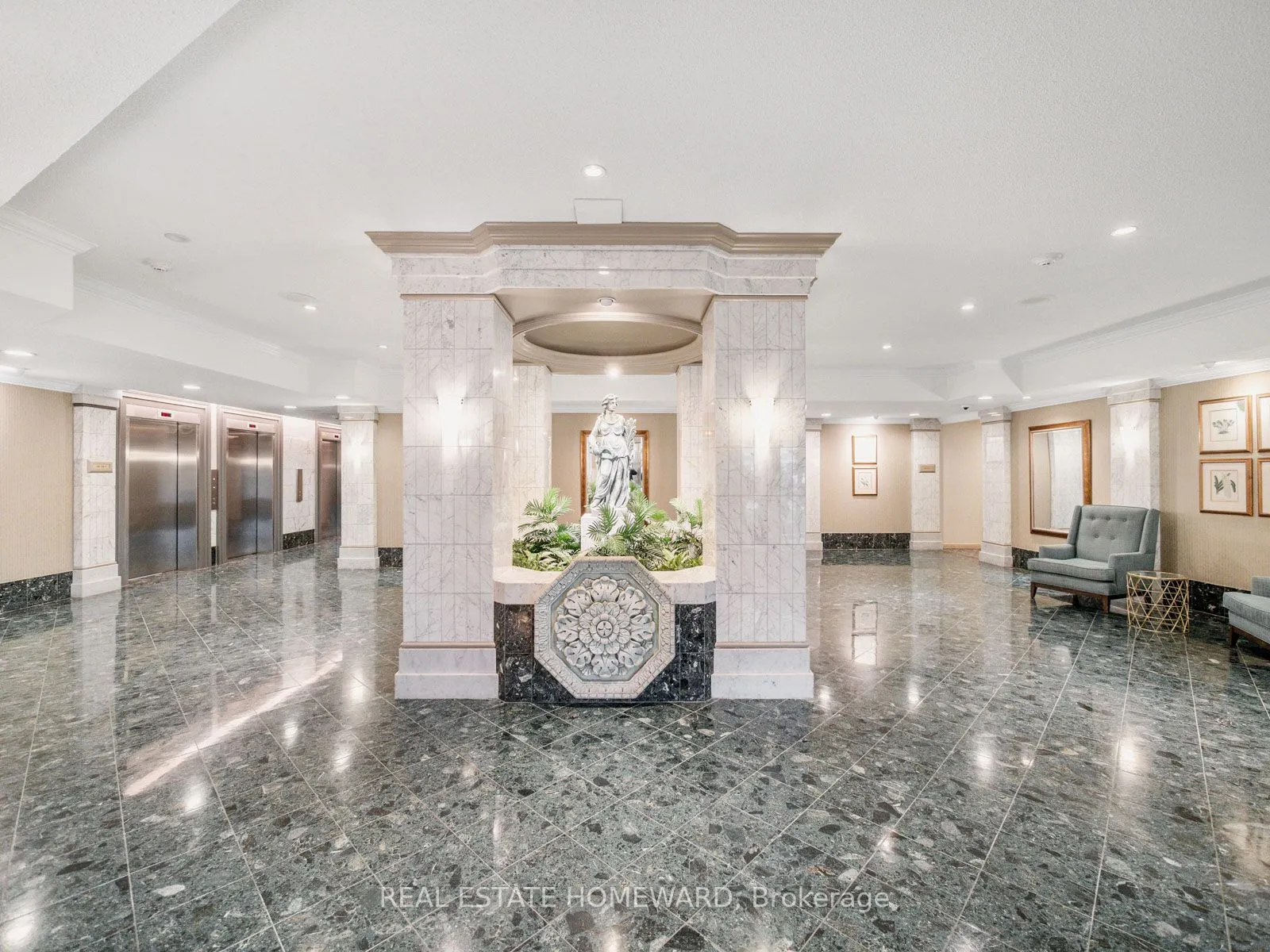 20 Guildwood Parkway, #311