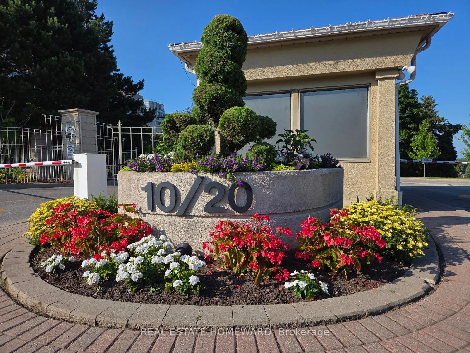 20 Guildwood Parkway, #311