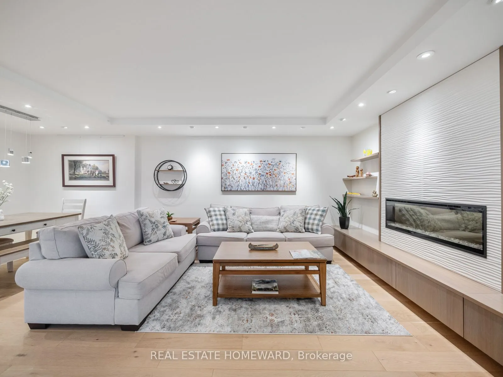 20 Guildwood Parkway, #311