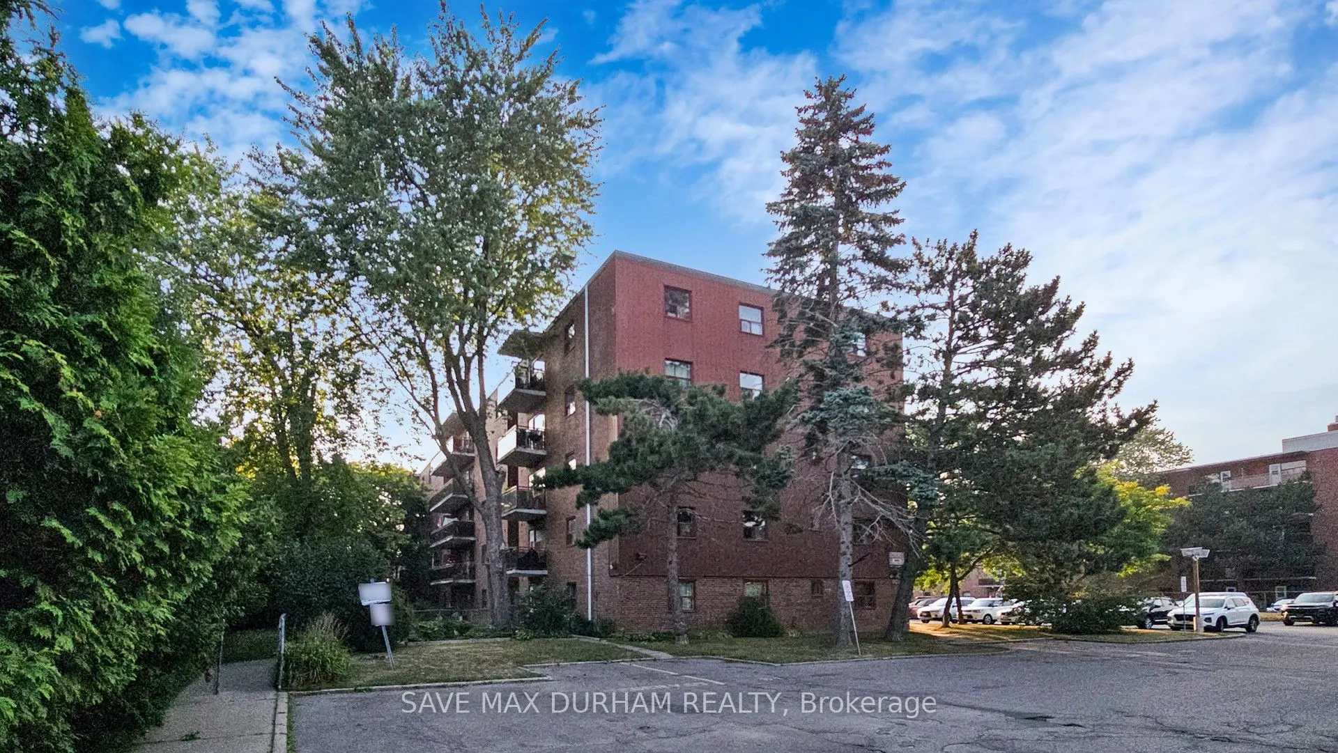 900 Glen Street, #414