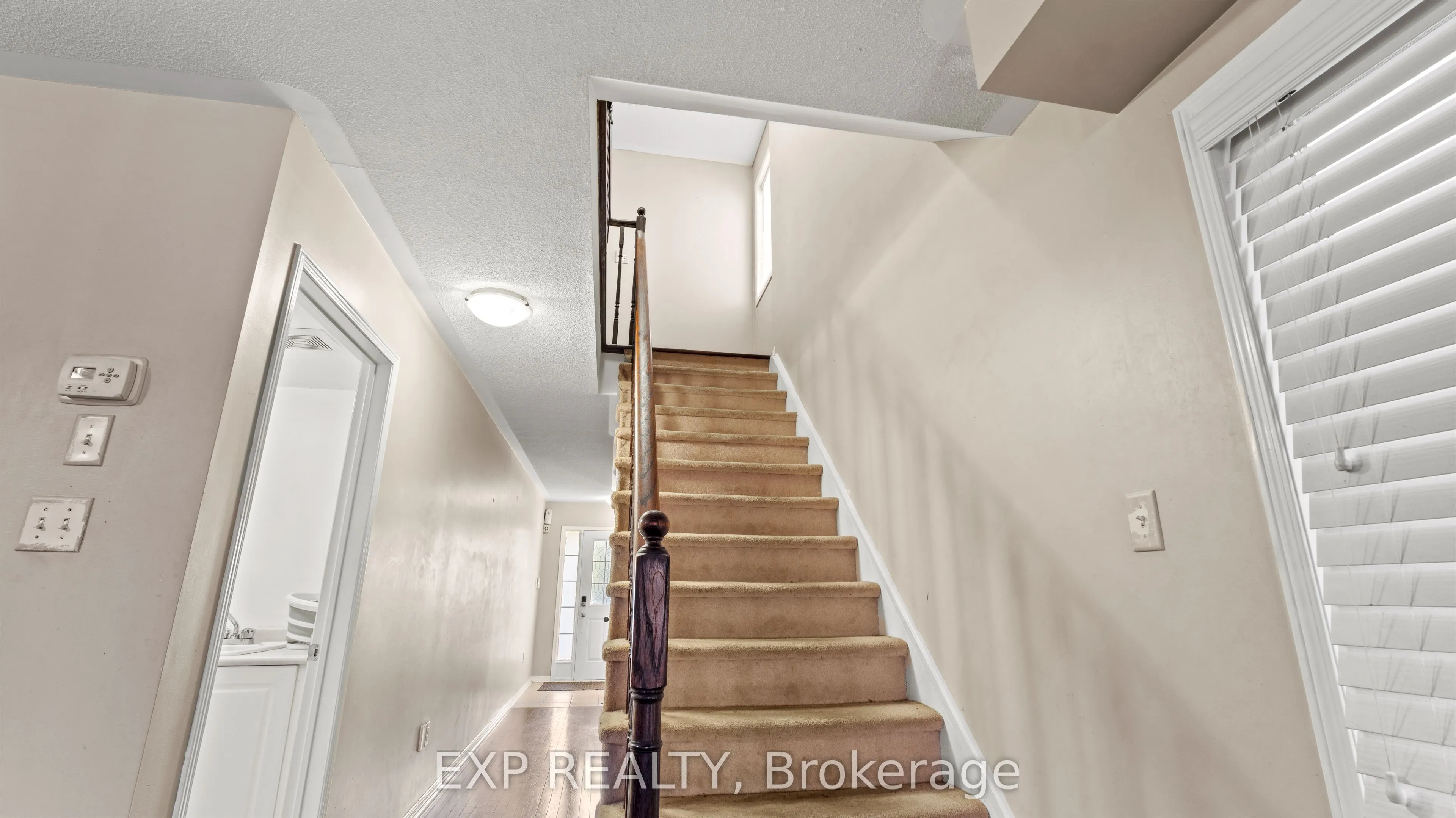 54 Tozer Crescent