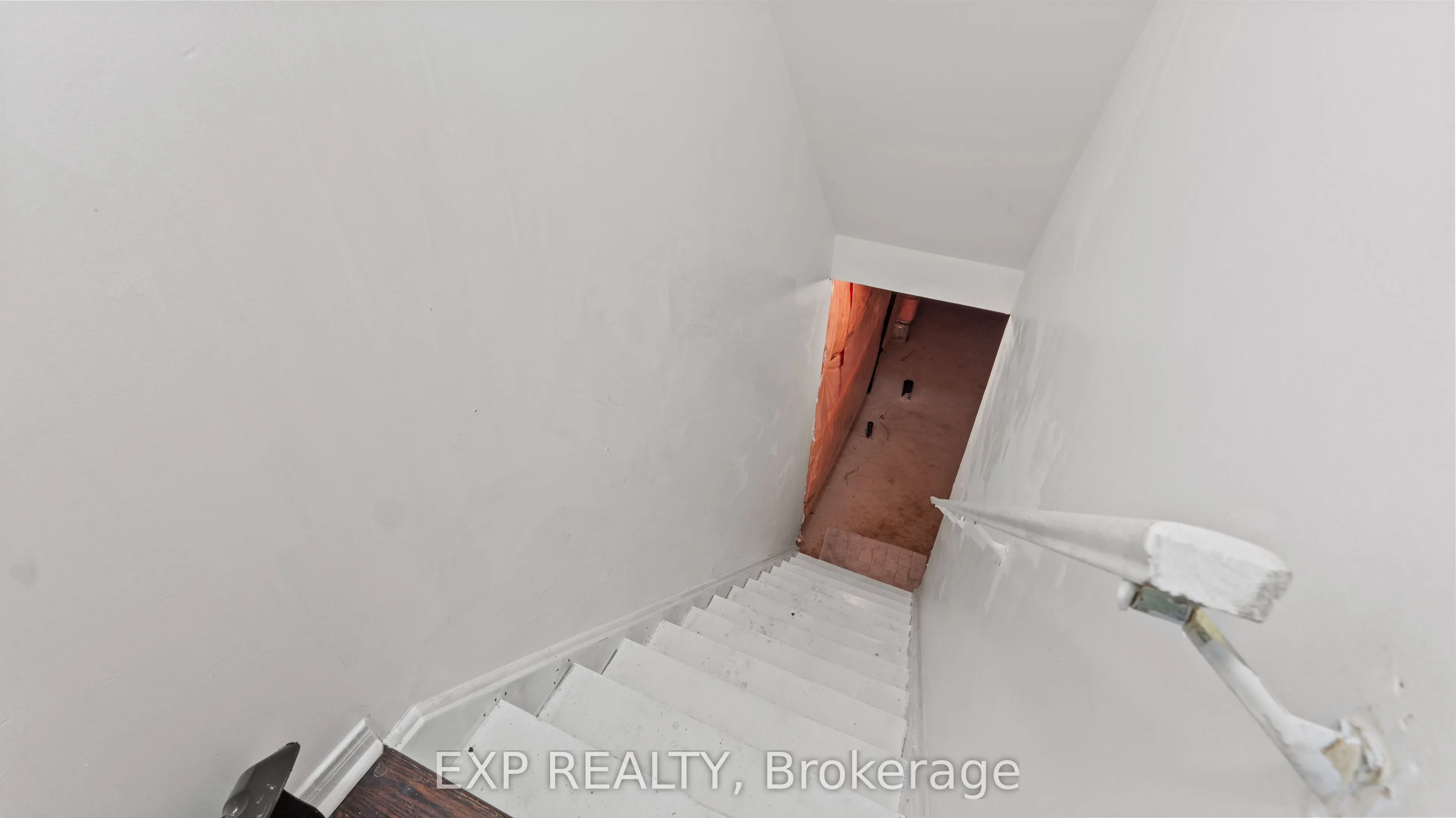54 Tozer Crescent