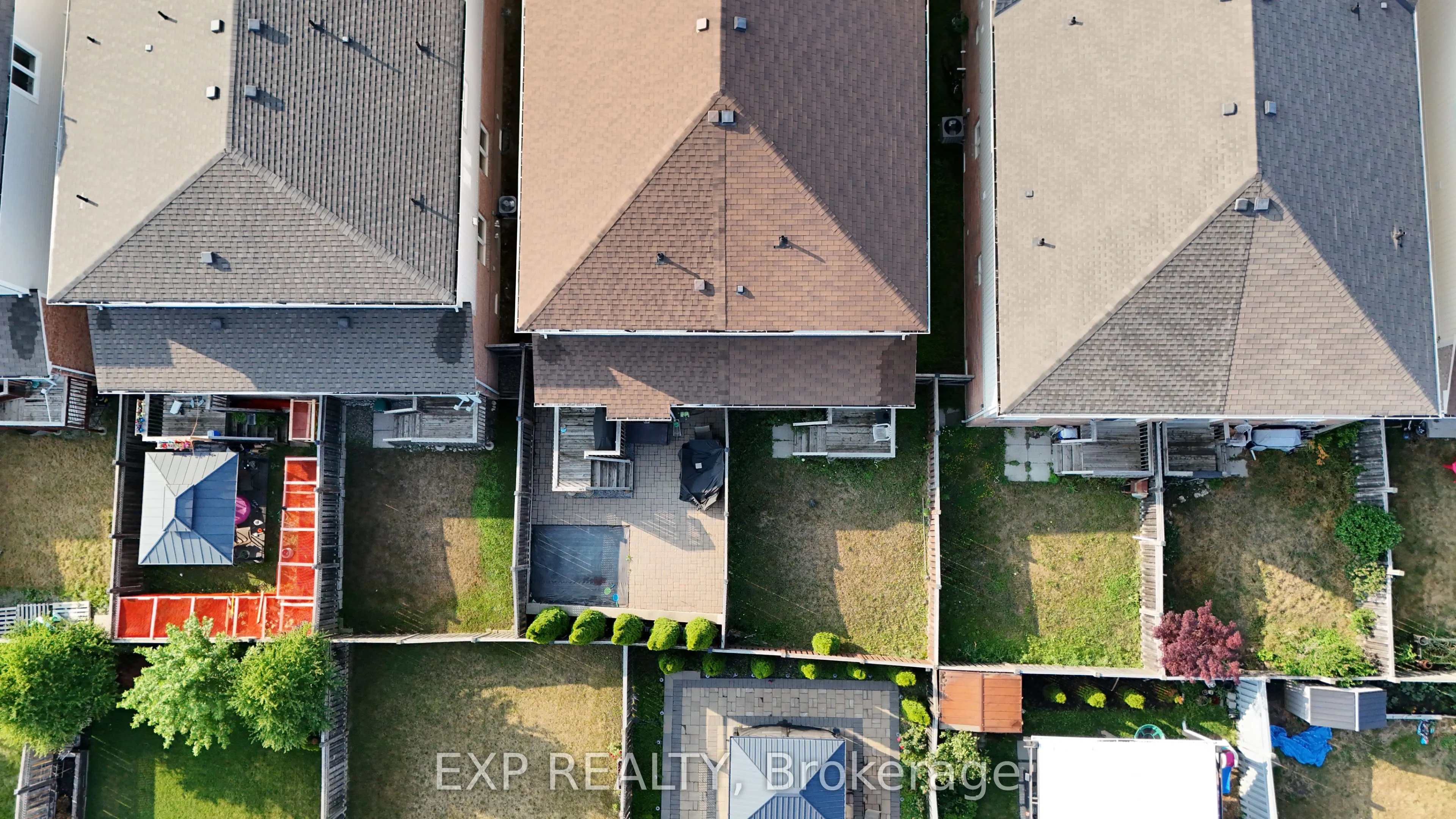54 Tozer Crescent