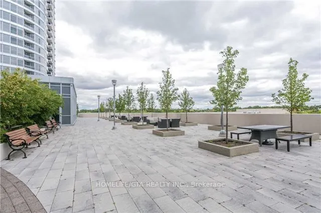 151 Village Green Square, #1504
