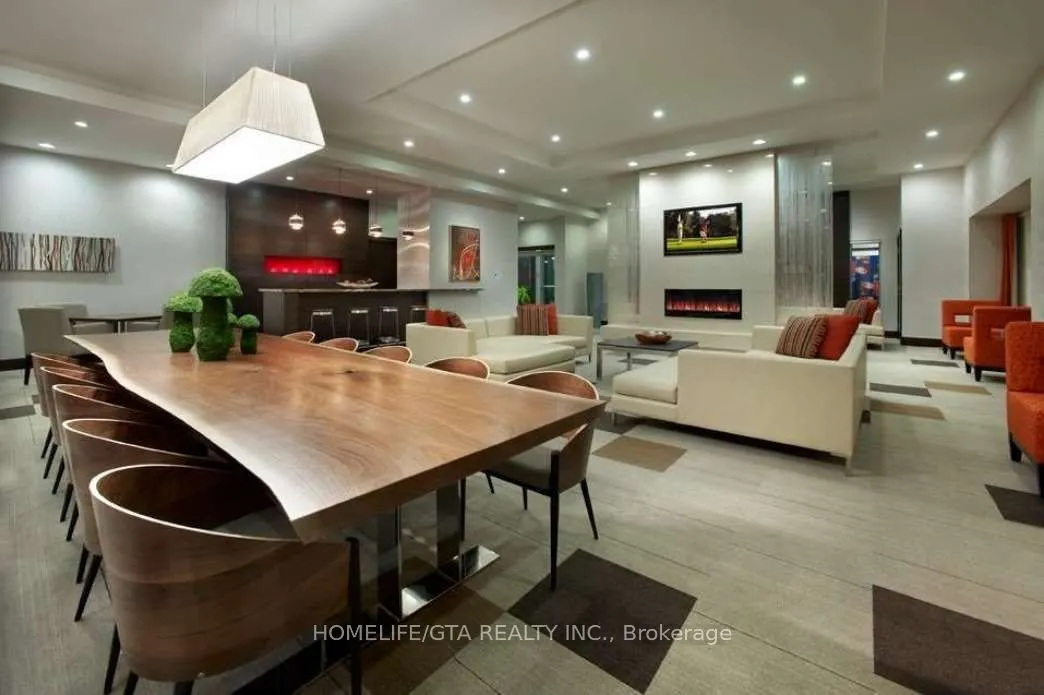 151 Village Green Square, #1504