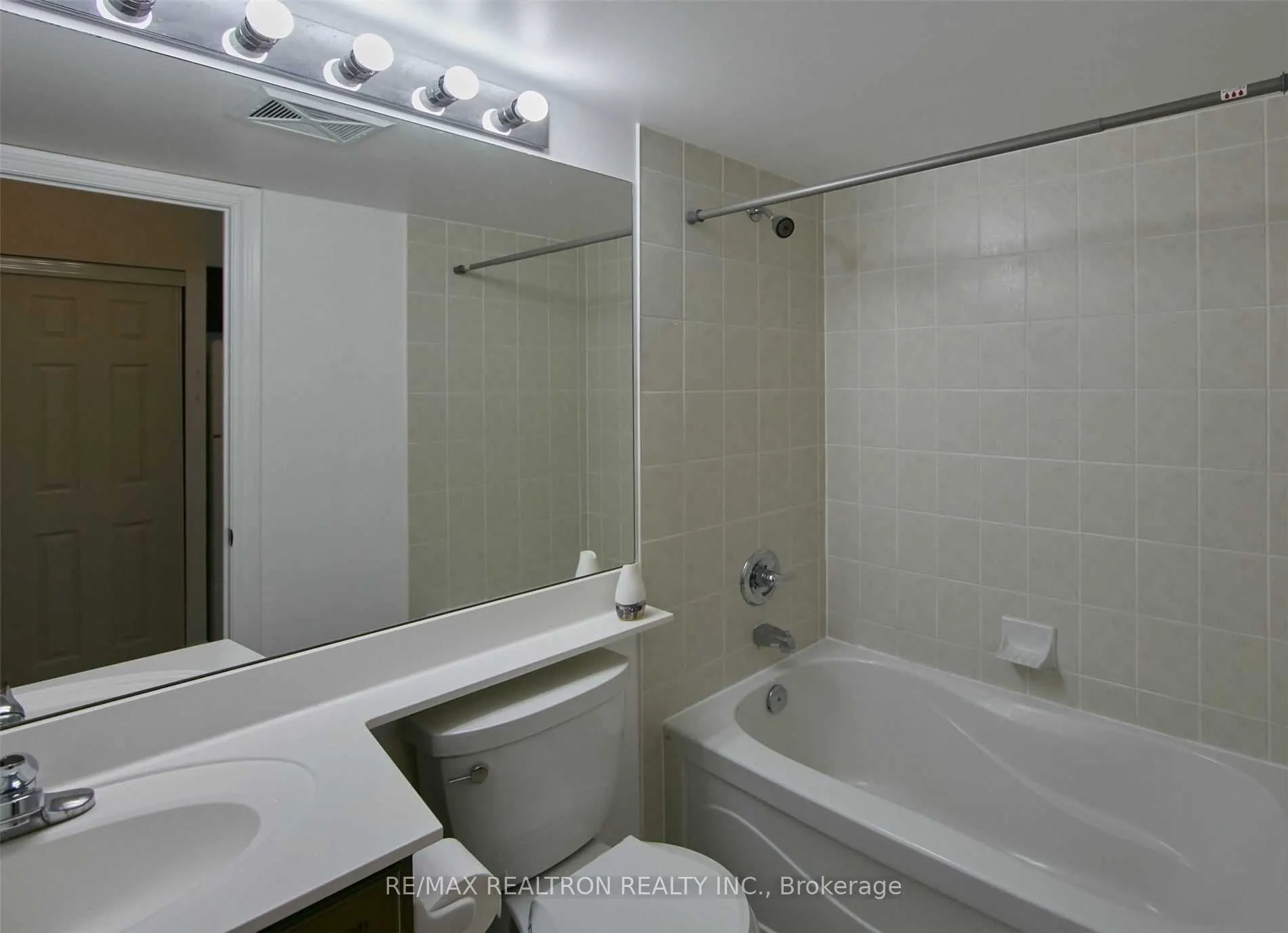 60 Town Centre Court, #1602
