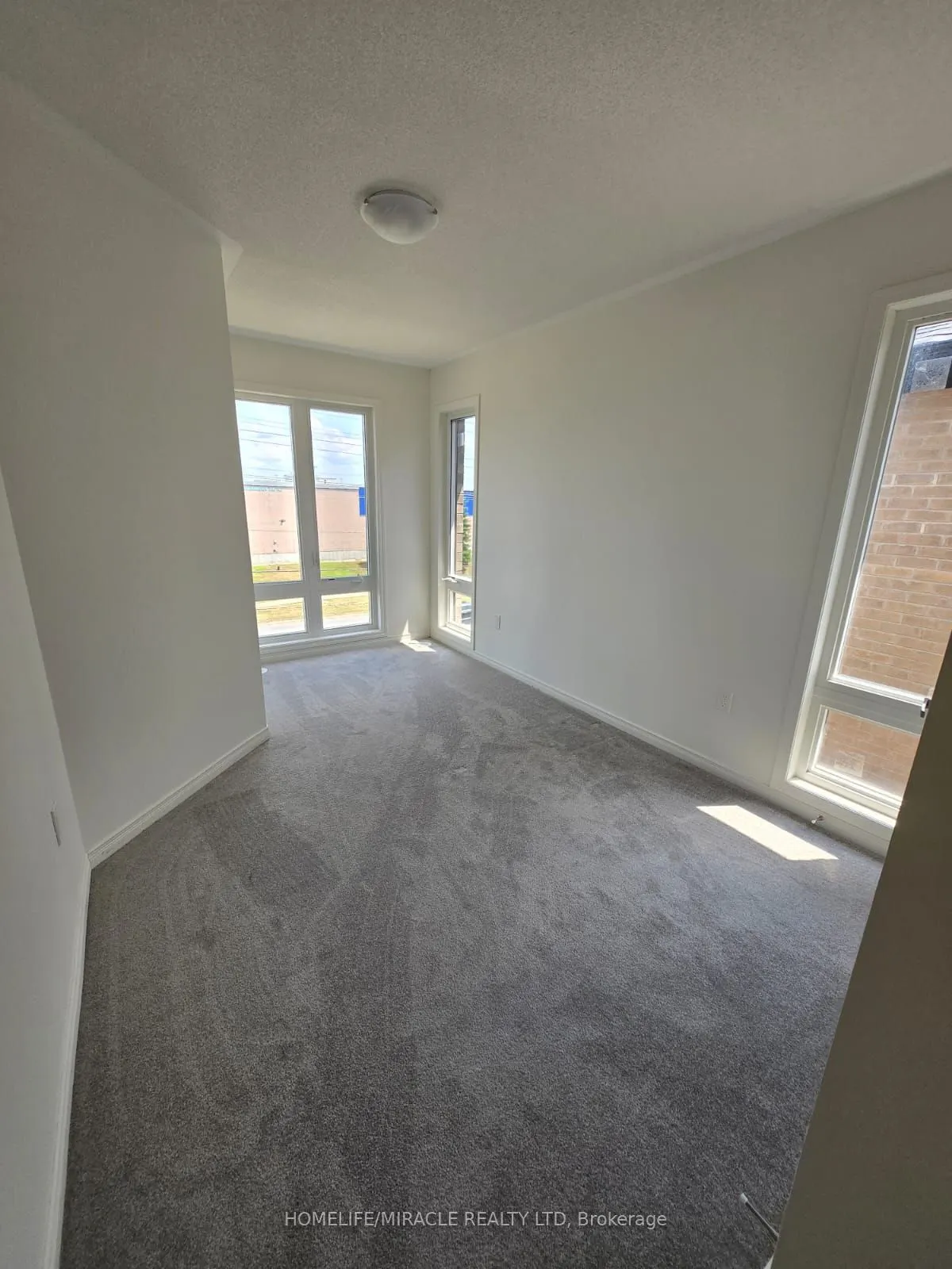 1431 Coral Springs Path
