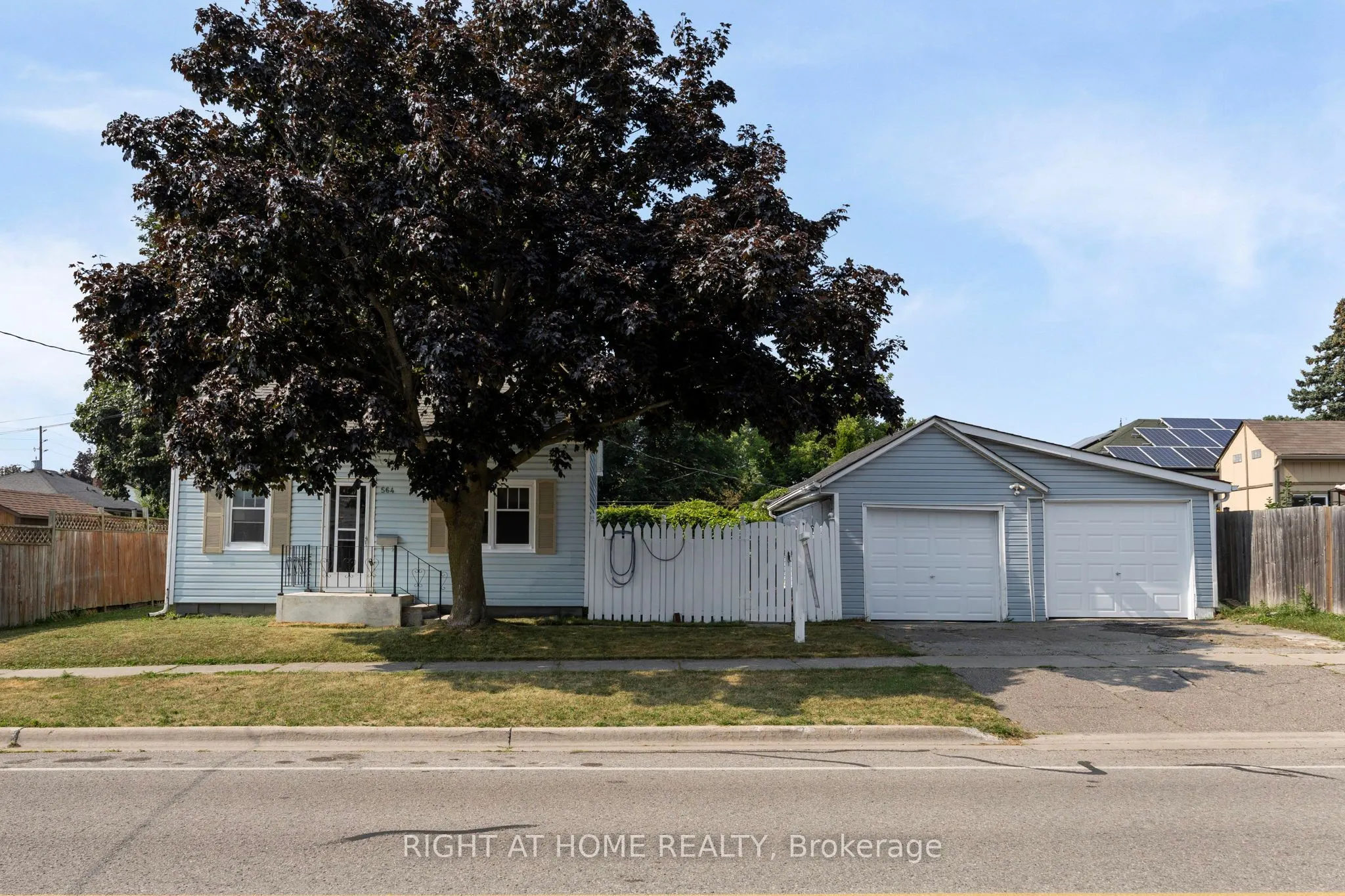 564 Taylor Avenue SW