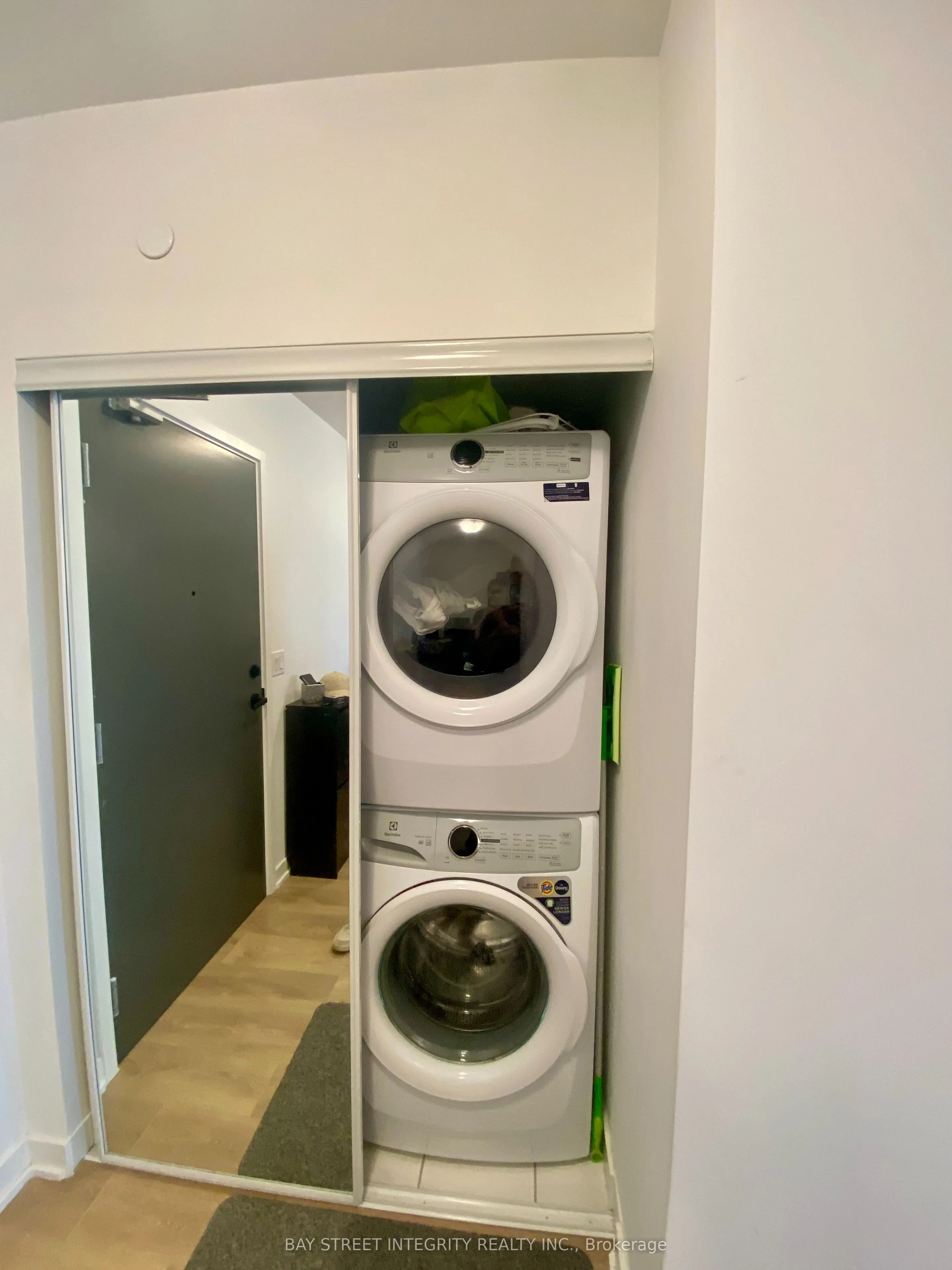 2033 Kennedy Road, #1707