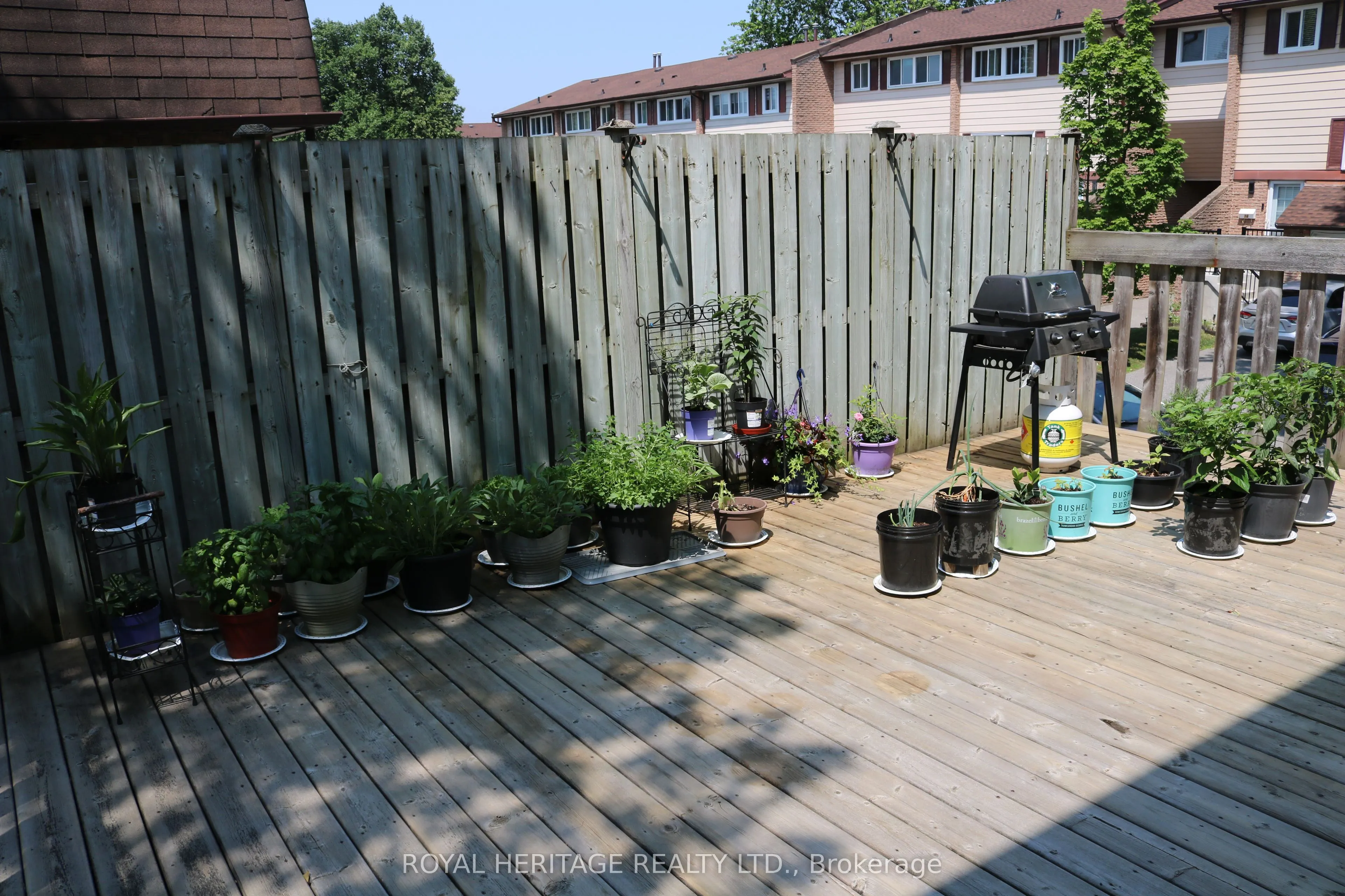 320 Blackthorn Street, #89