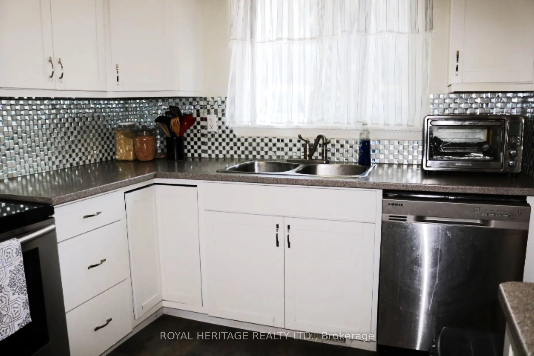 320 Blackthorn Street, #89