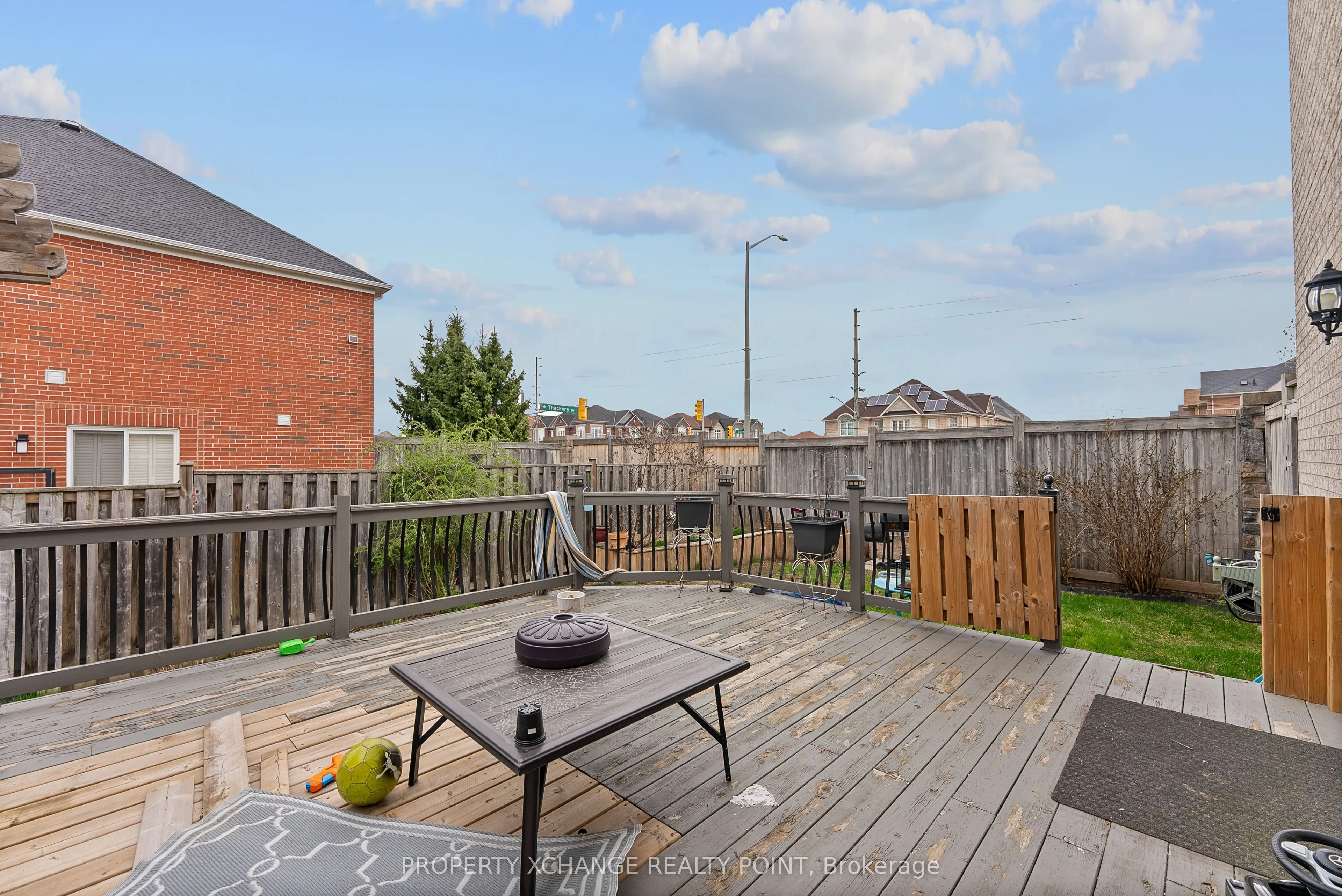 4 Bicknell Court