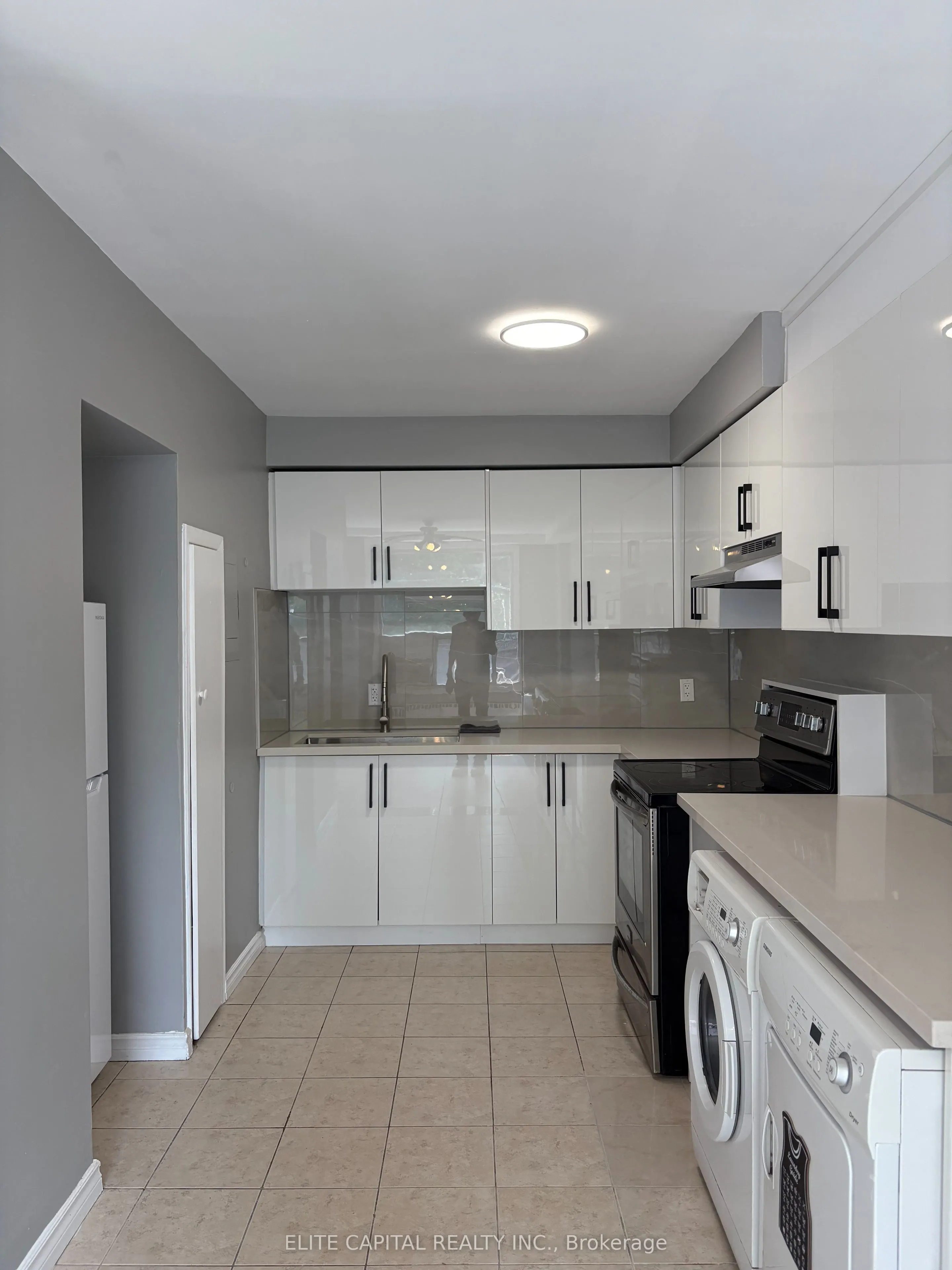 2183 Danforth Avenue, #Unit B