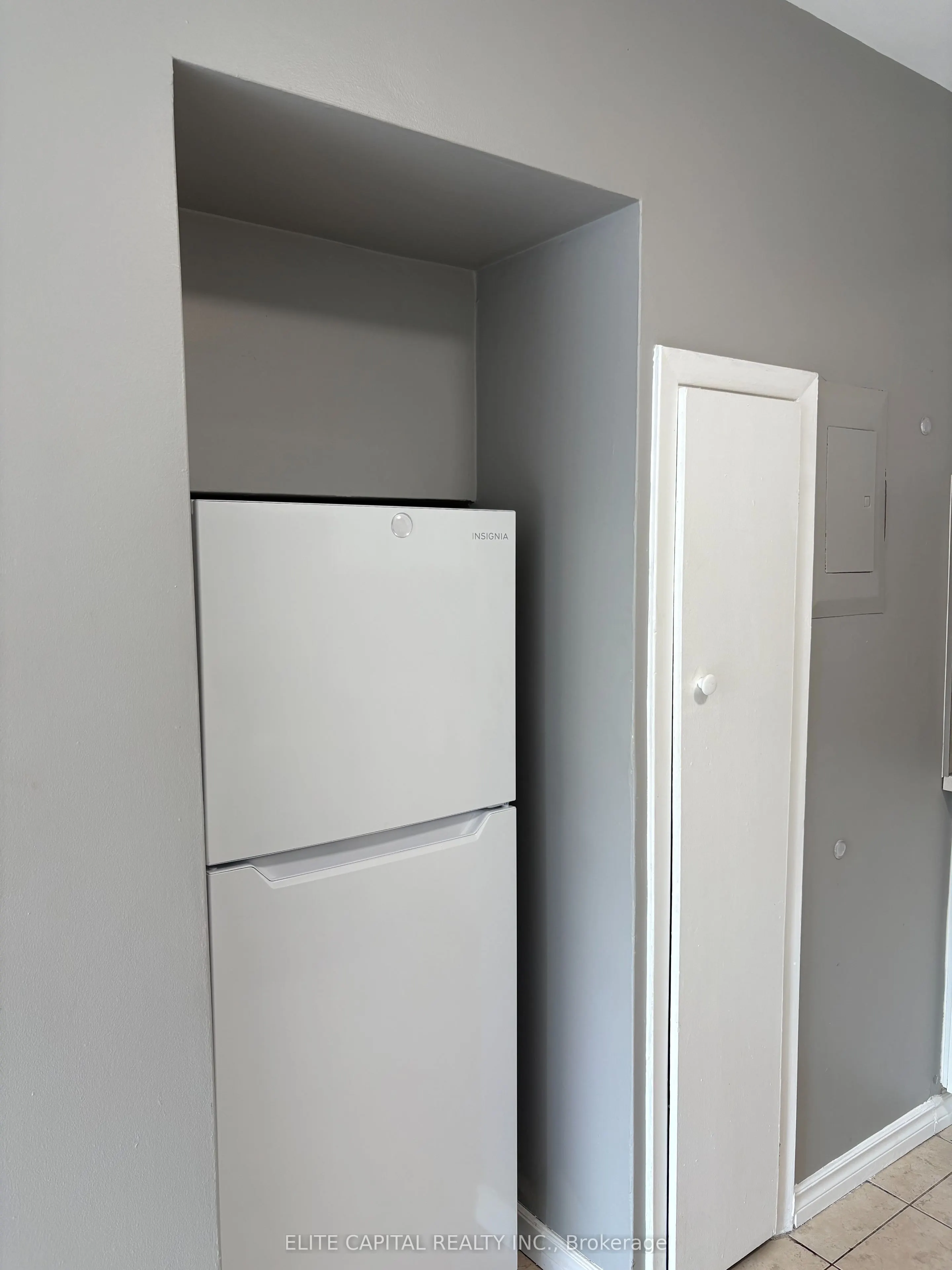 2183 Danforth Avenue, #Unit B