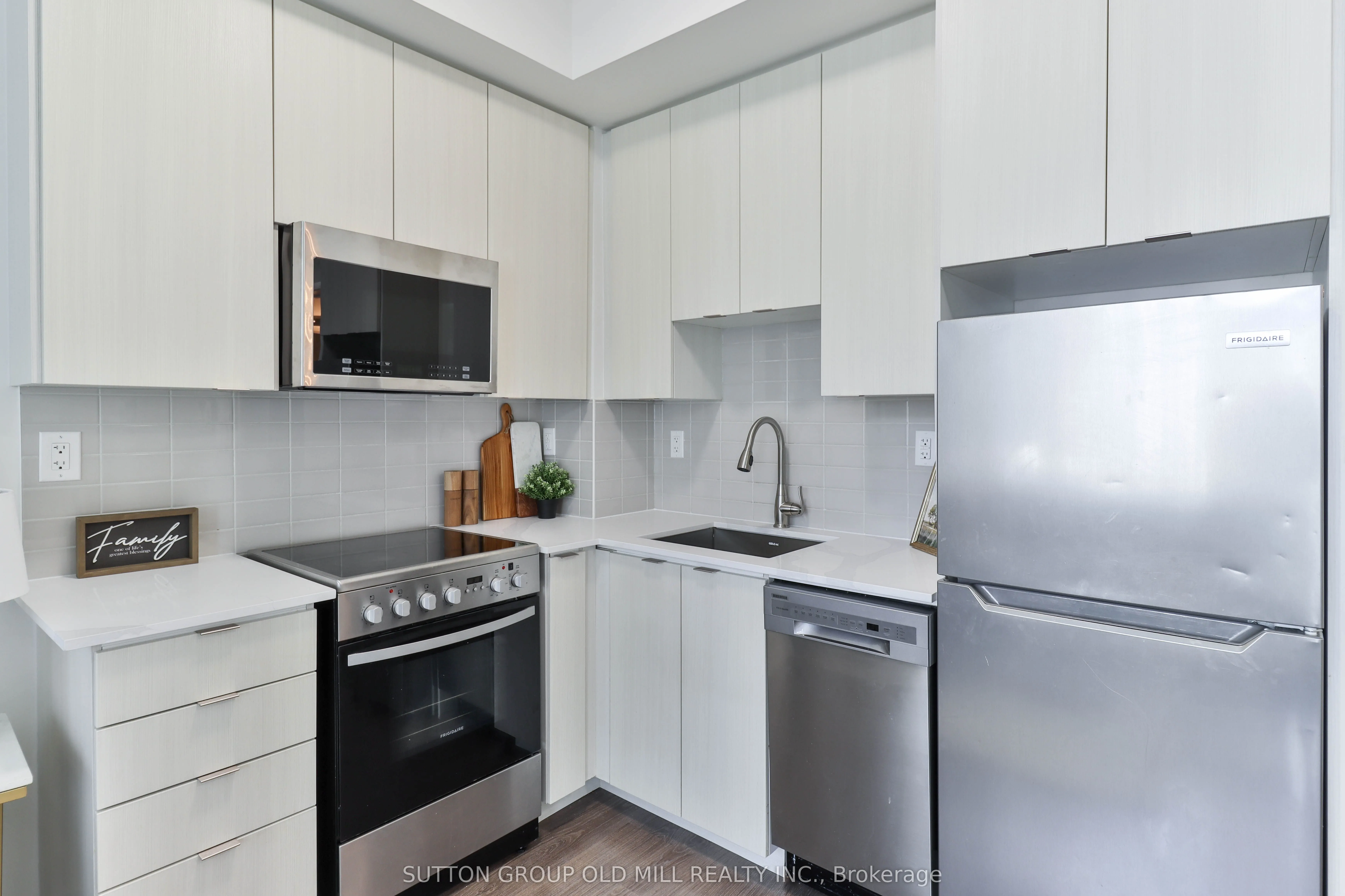 5155 Sheppard Avenue E #103