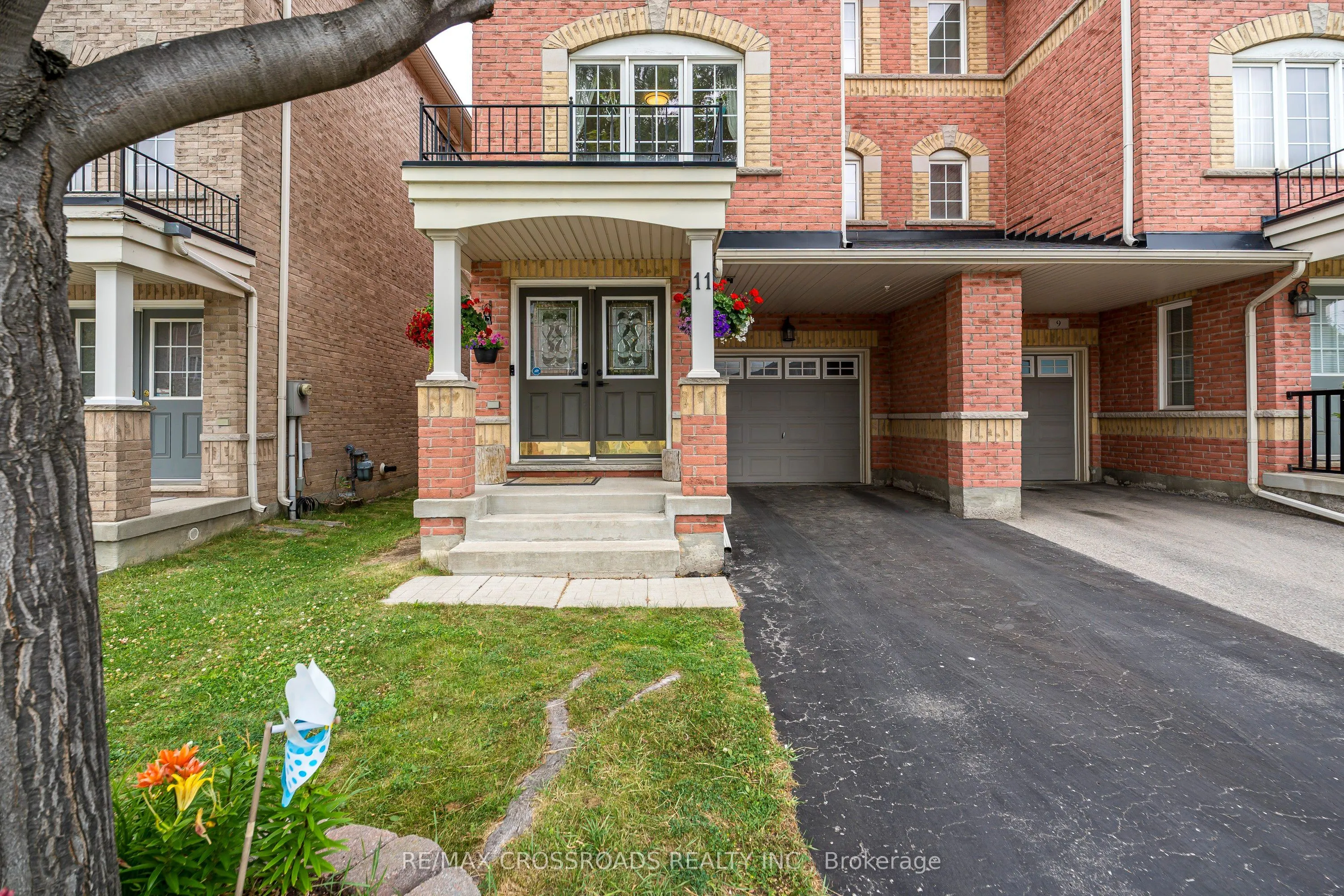 11 Pilkington Drive