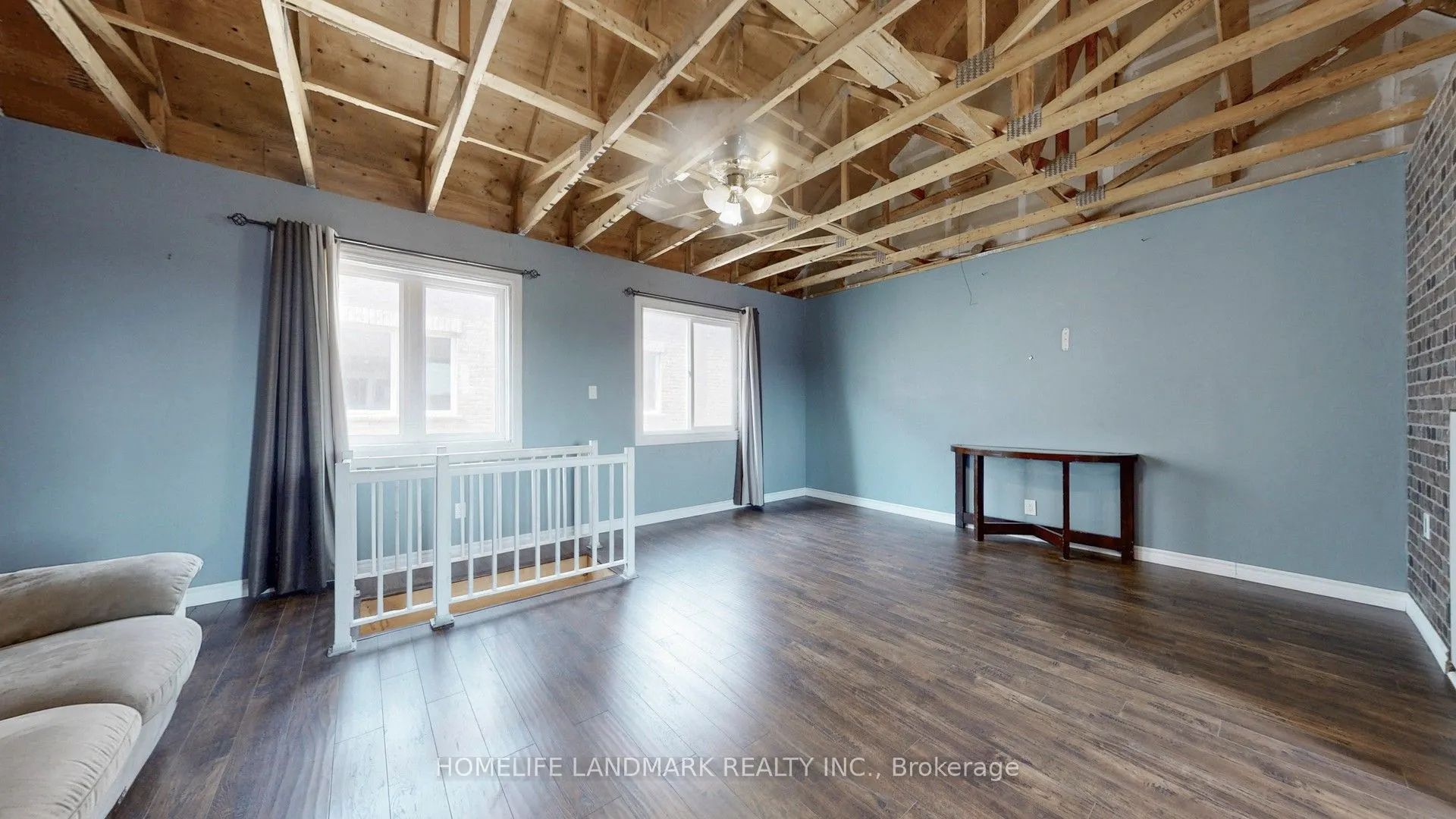 7 Kawneer Terrace