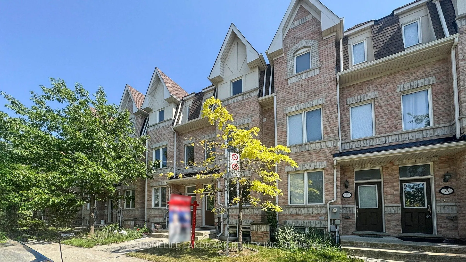 7 Kawneer Terrace