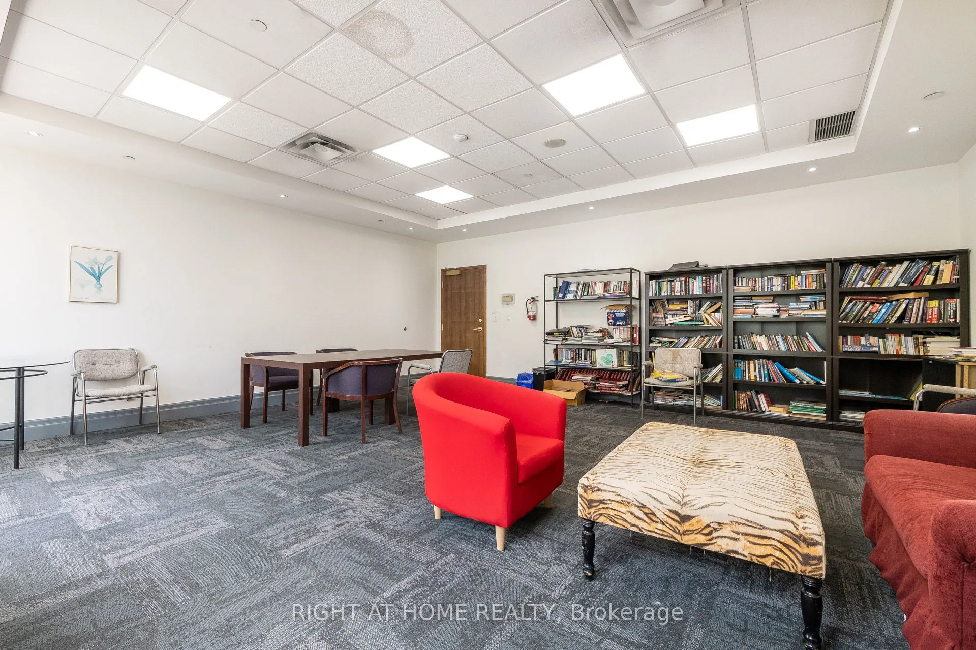 1 Lee Centre Drive, #613