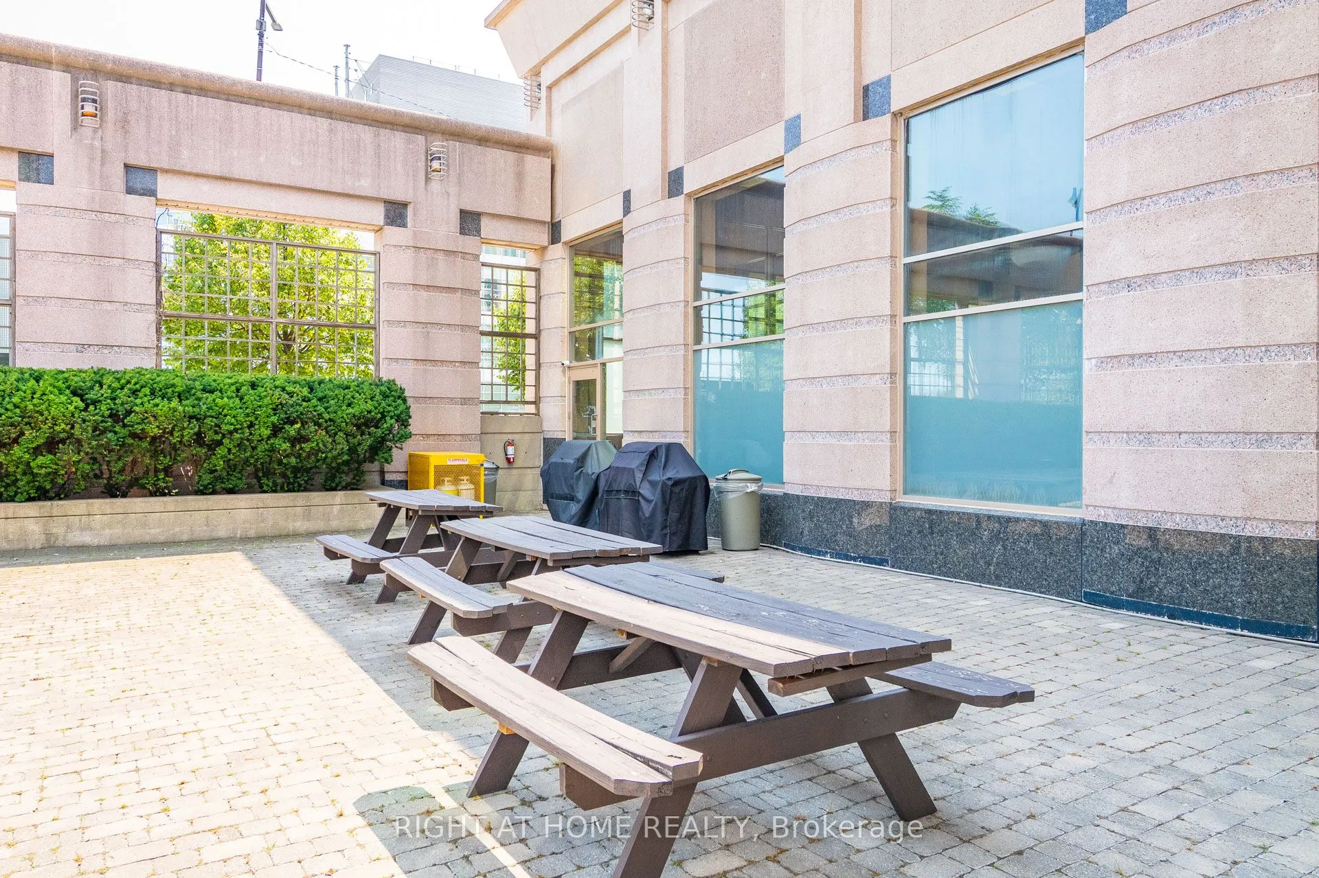 1 Lee Centre Drive, #613