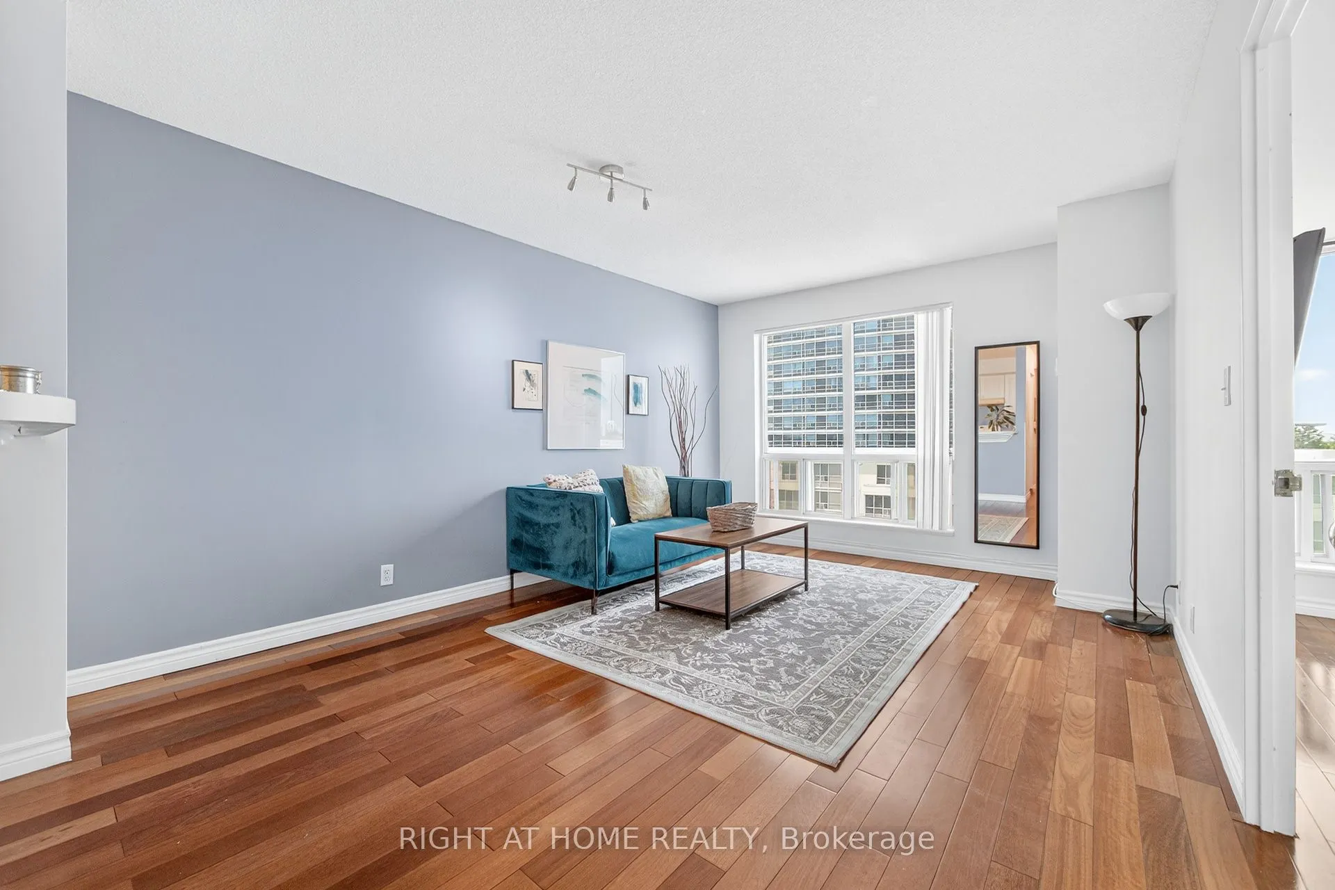 1 Lee Centre Drive, #613