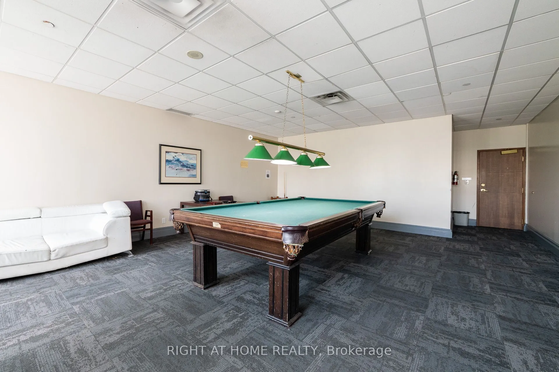 1 Lee Centre Drive, #613