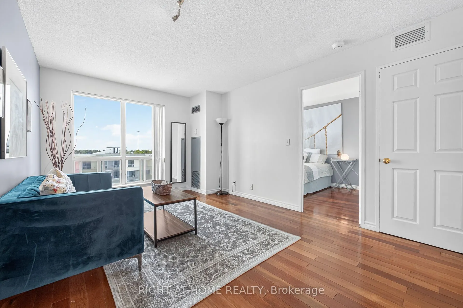 1 Lee Centre Drive, #613