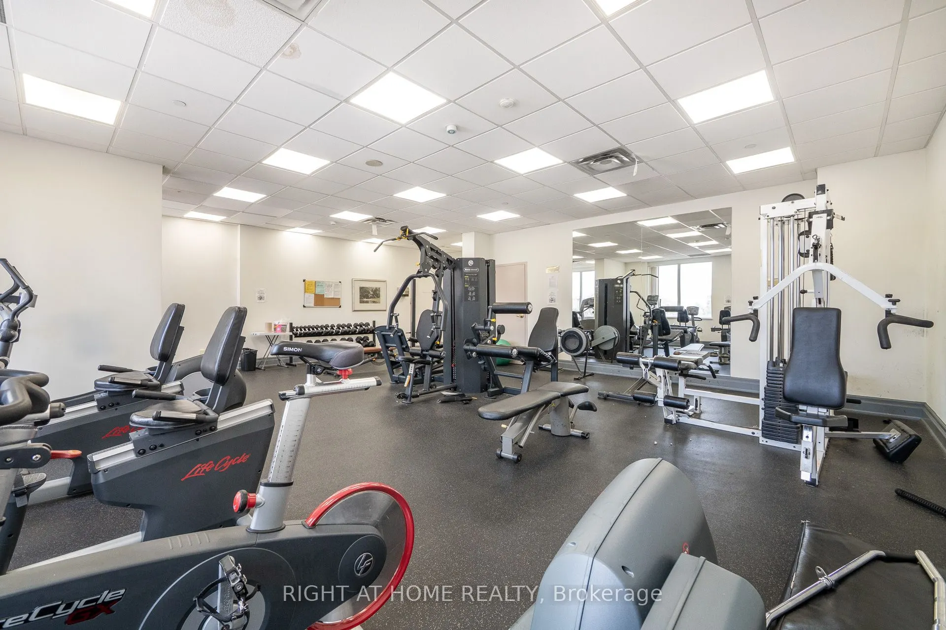 1 Lee Centre Drive, #613