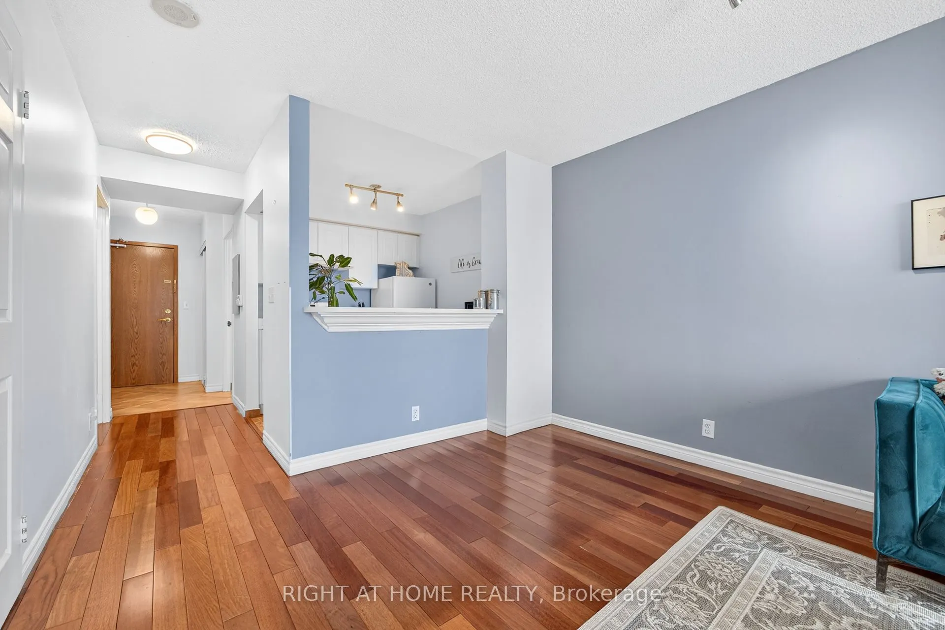 1 Lee Centre Drive, #613