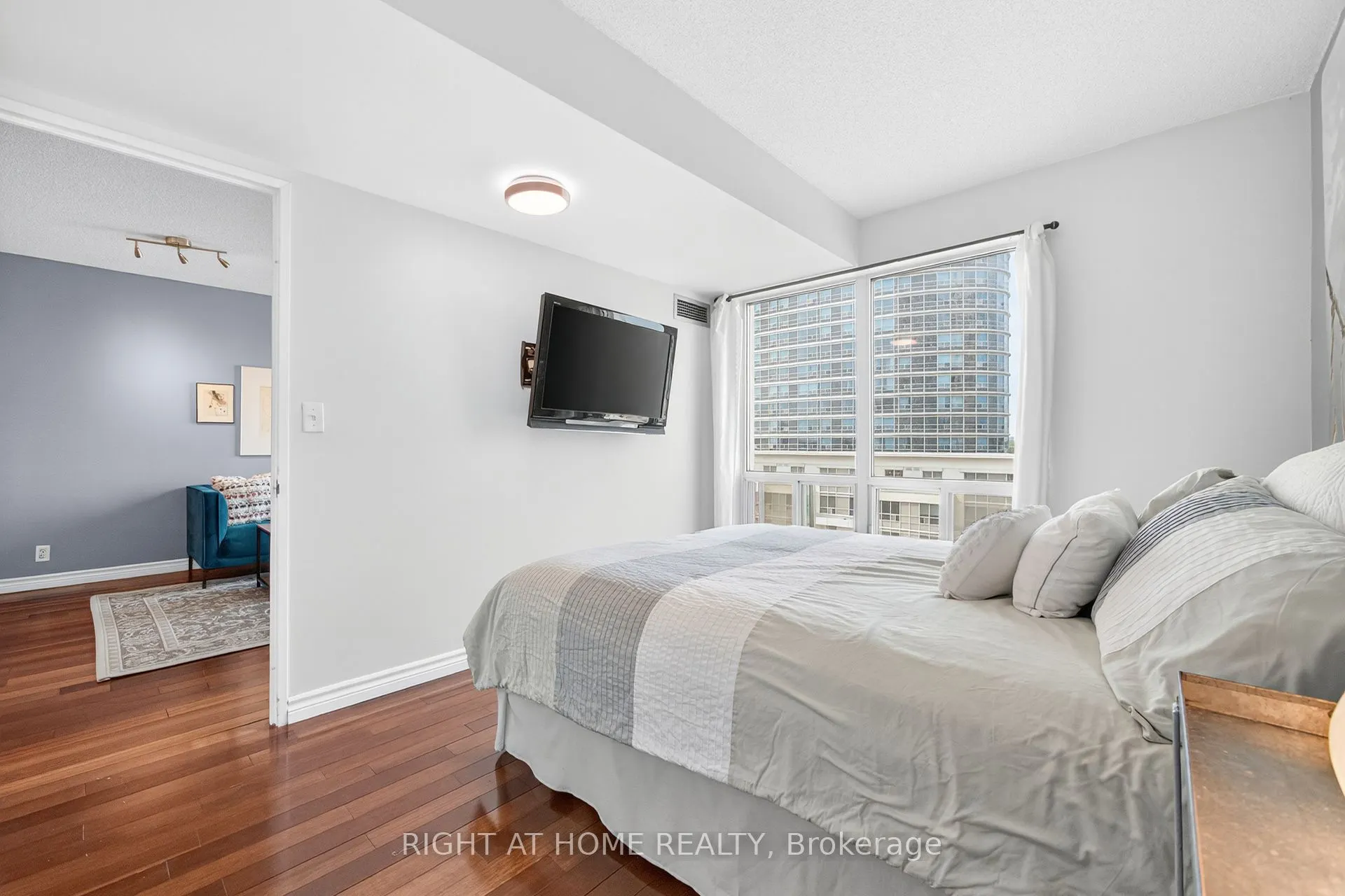 1 Lee Centre Drive, #613